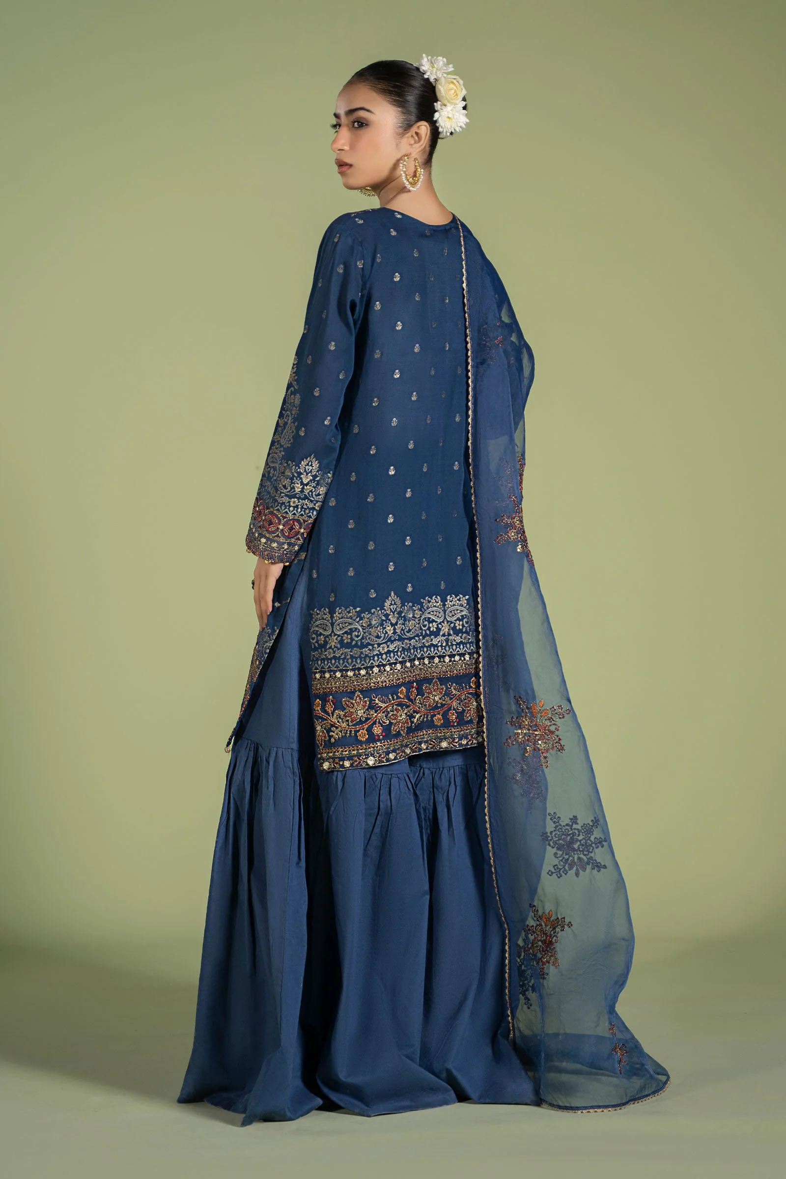 3 Piece Embroidered Jacquard Broshia Suit - Image 8
