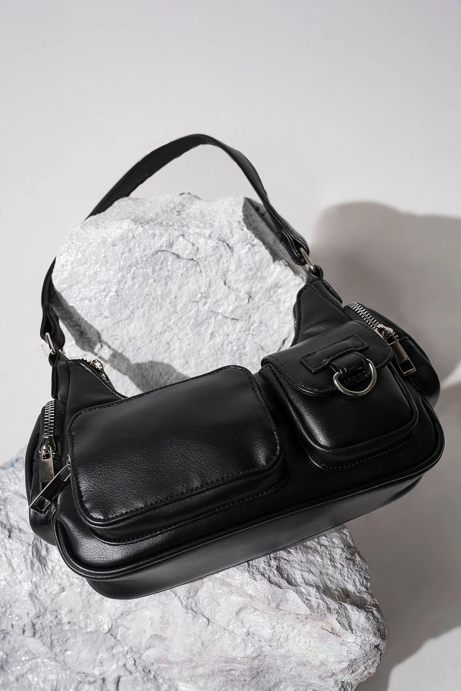 Multi-Pocket Hobo Bag - Image 3