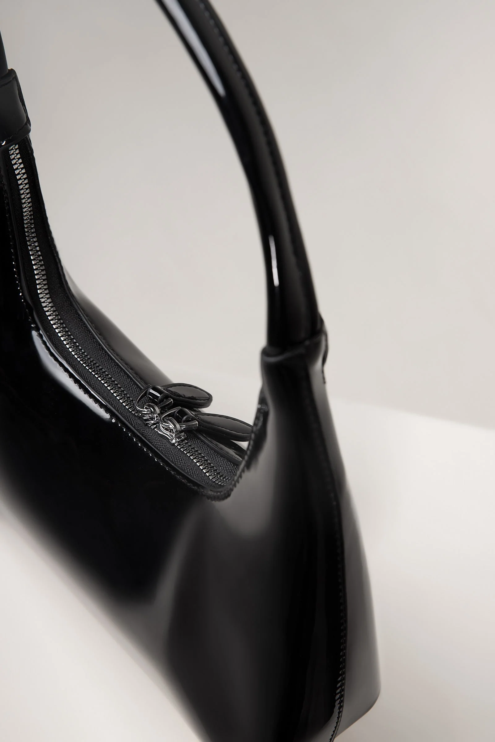 Patent Hobo Bag | ABG-S25-8B - Image 3