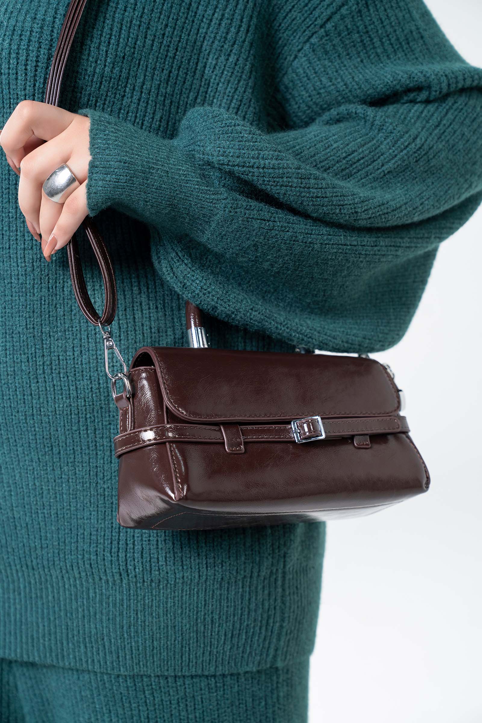 Elongated Trapeze Bag - Image 3