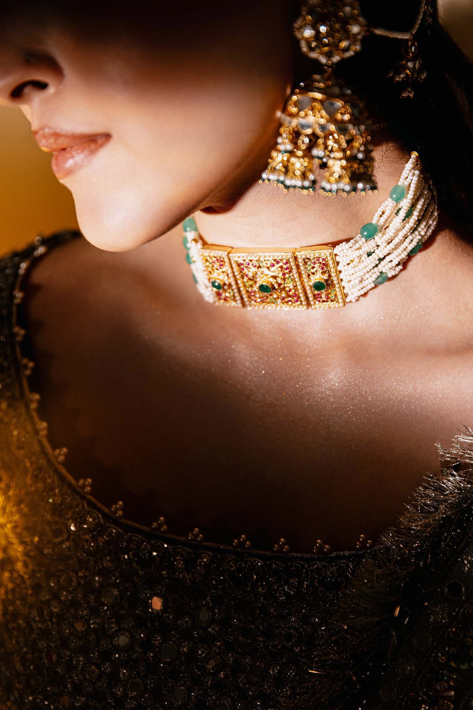 Abyah Choker Set