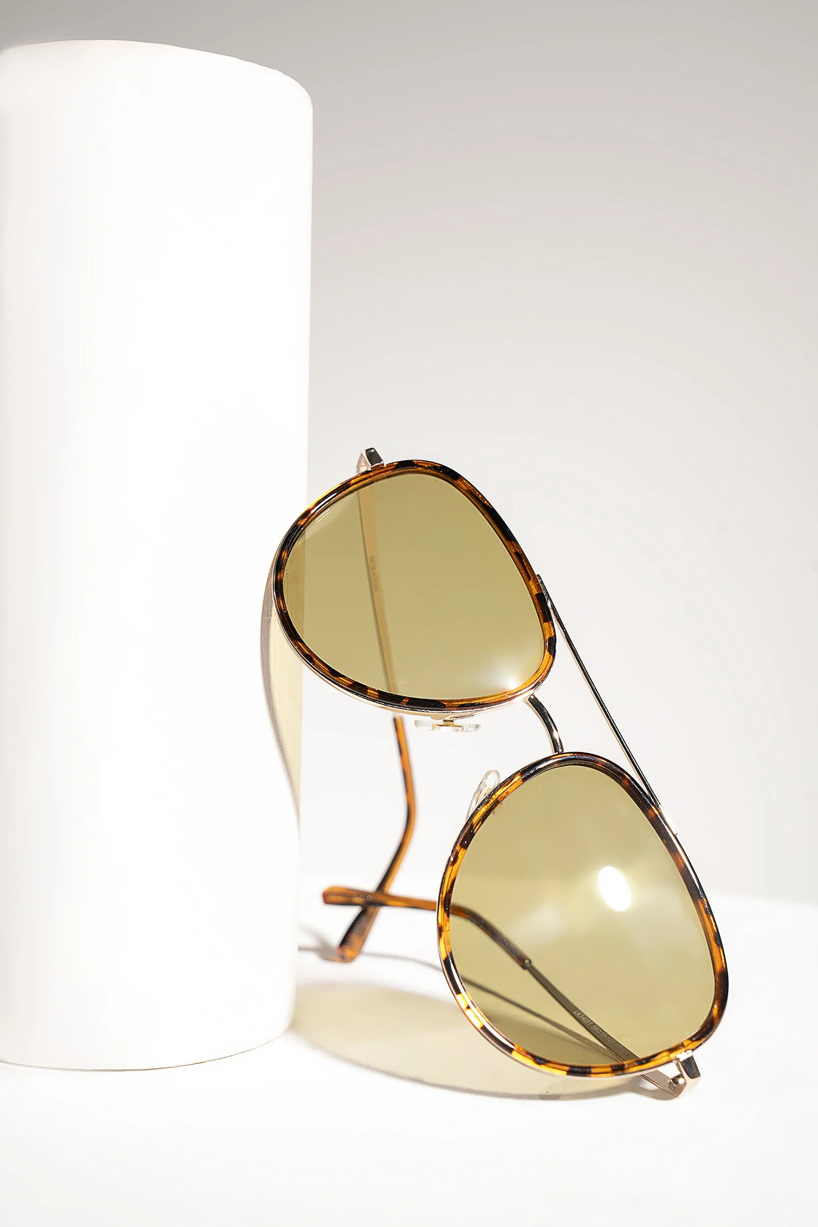 Classic Aviator Sunglasses - Image 3