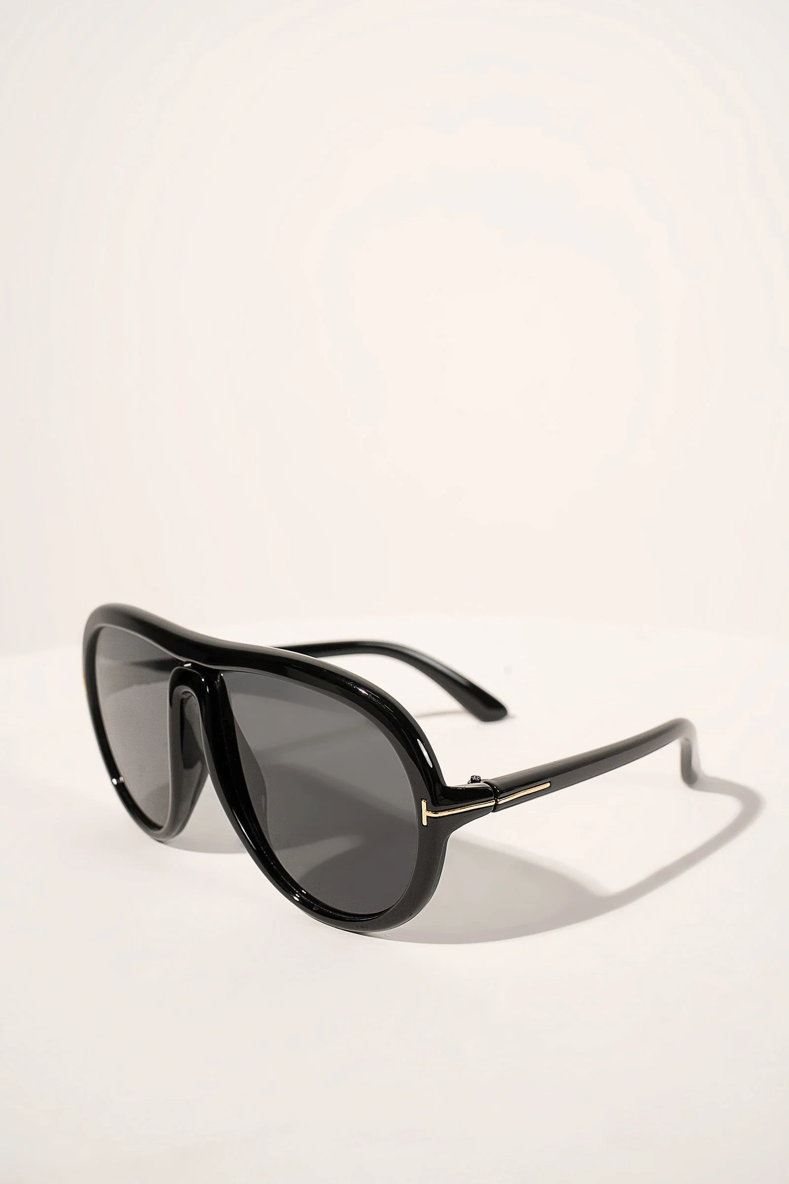 Vintage Aviator Sunglasses - Image 2