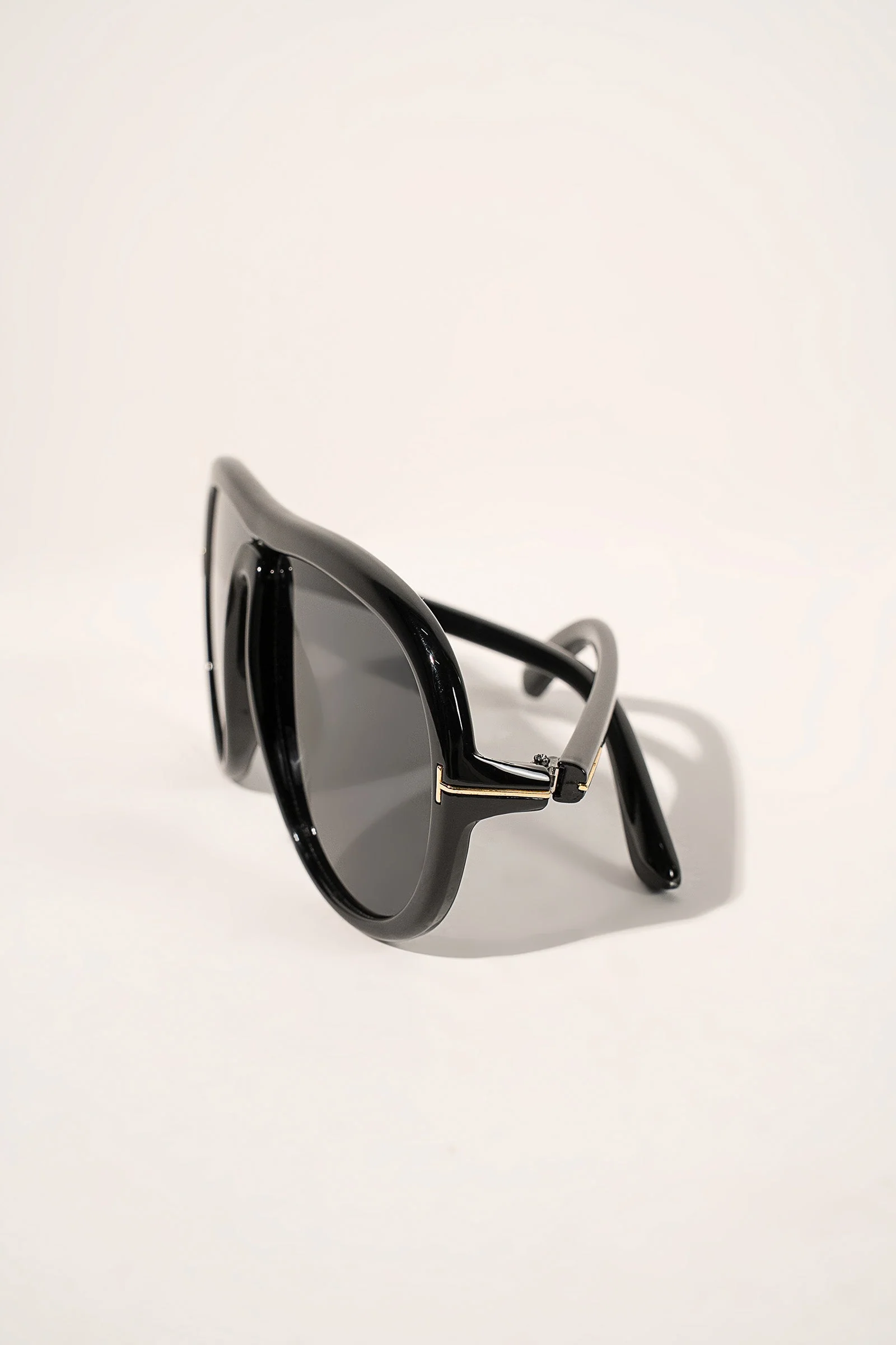 Vintage Aviator Sunglasses - Image 3