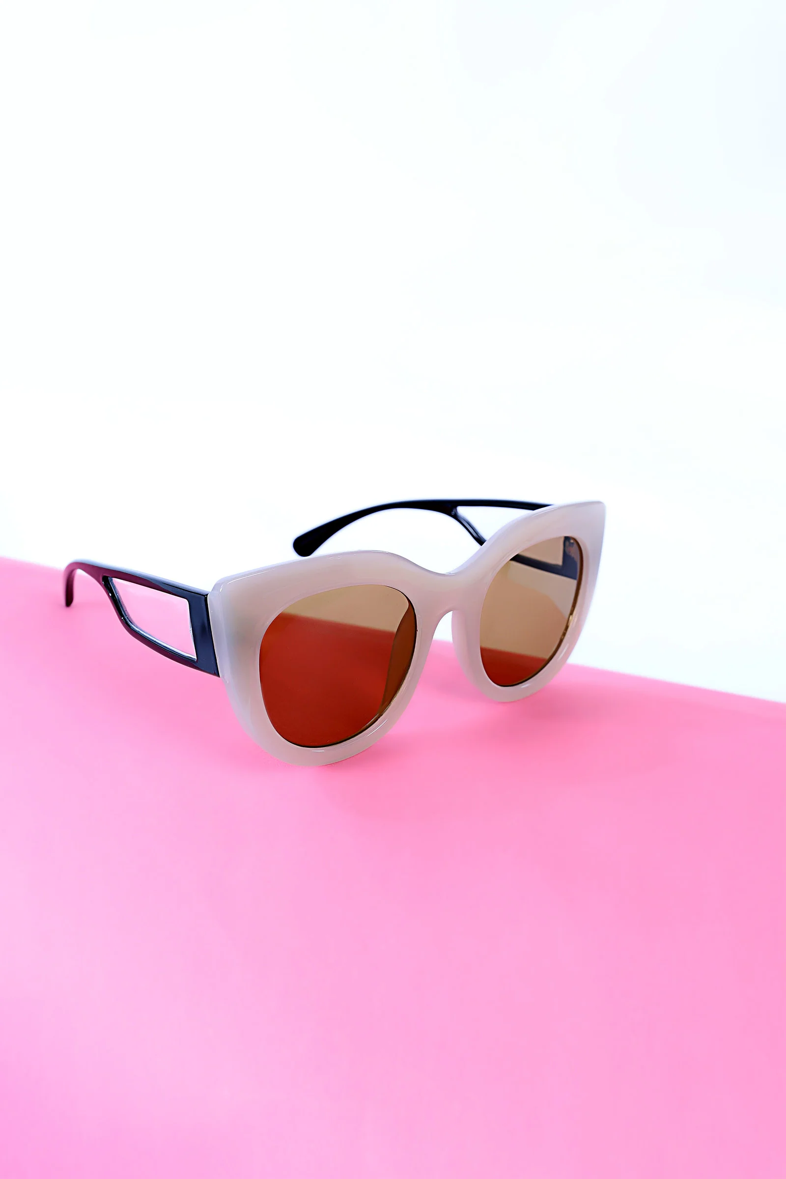 Vintage Oval Sunglasses | ASG-W23-9 - Image 2