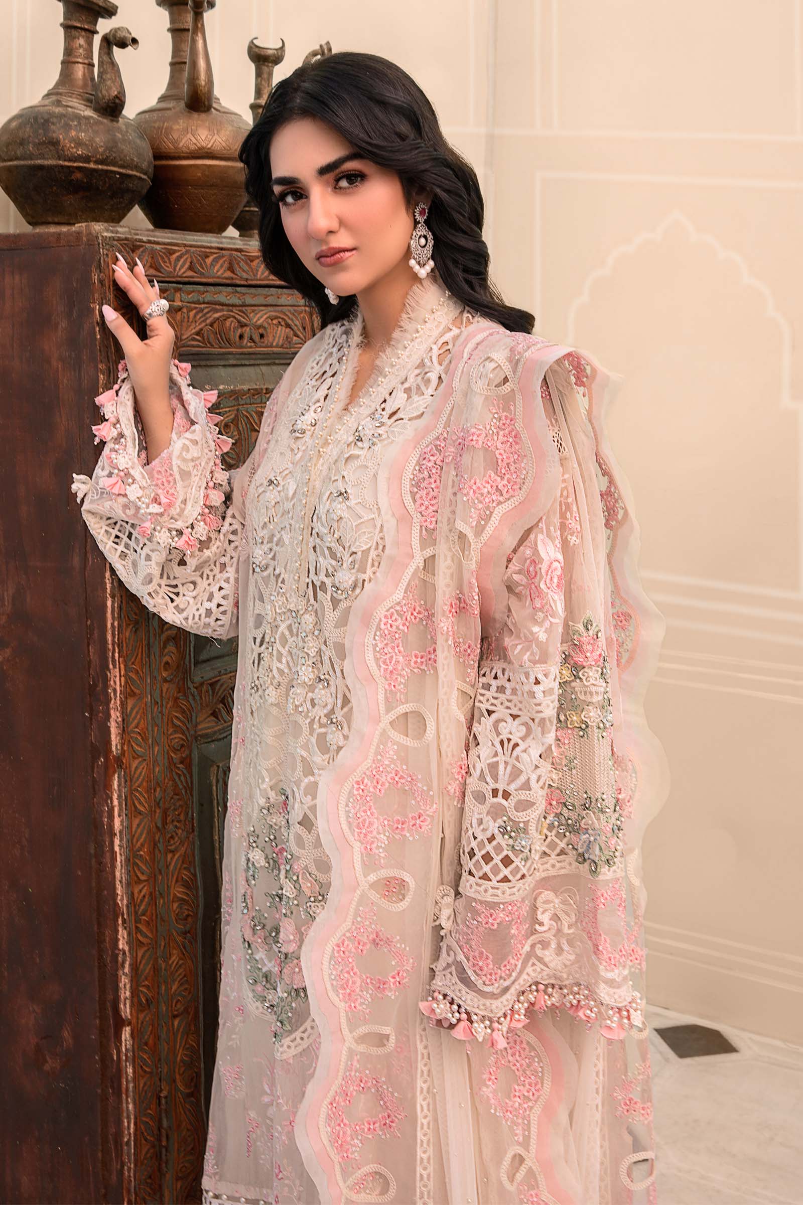 Unstitched MBROIDERED - Off White BD-2604 - Image 10