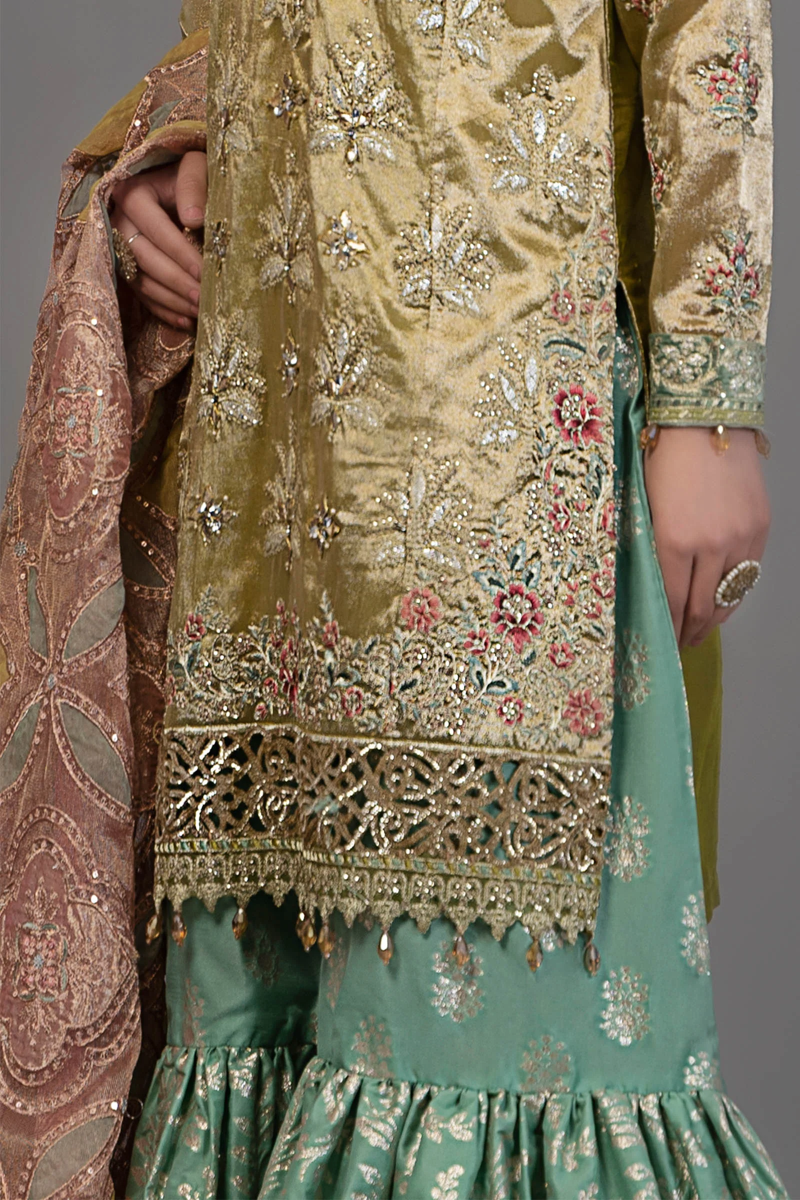 Suit Salmon and Leaf Green BDS-2503 - Image 3