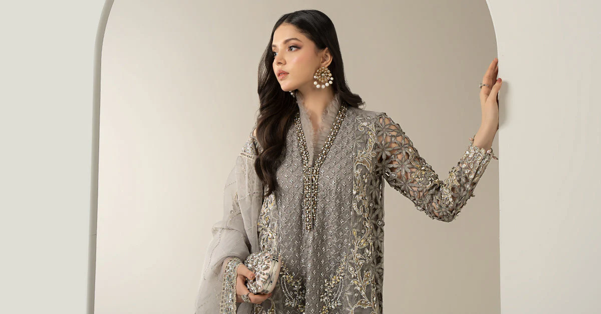 3 Piece Embroidered Organza Suit | BDS-3006 - Image 9