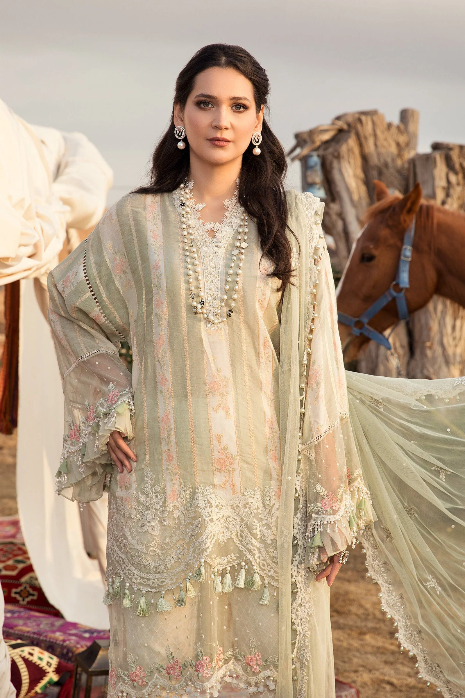 Unstitched Lawn D-2110-A - Image 3