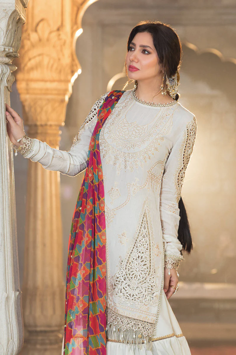 Unstitched Lawn D-2201-A - Image 4