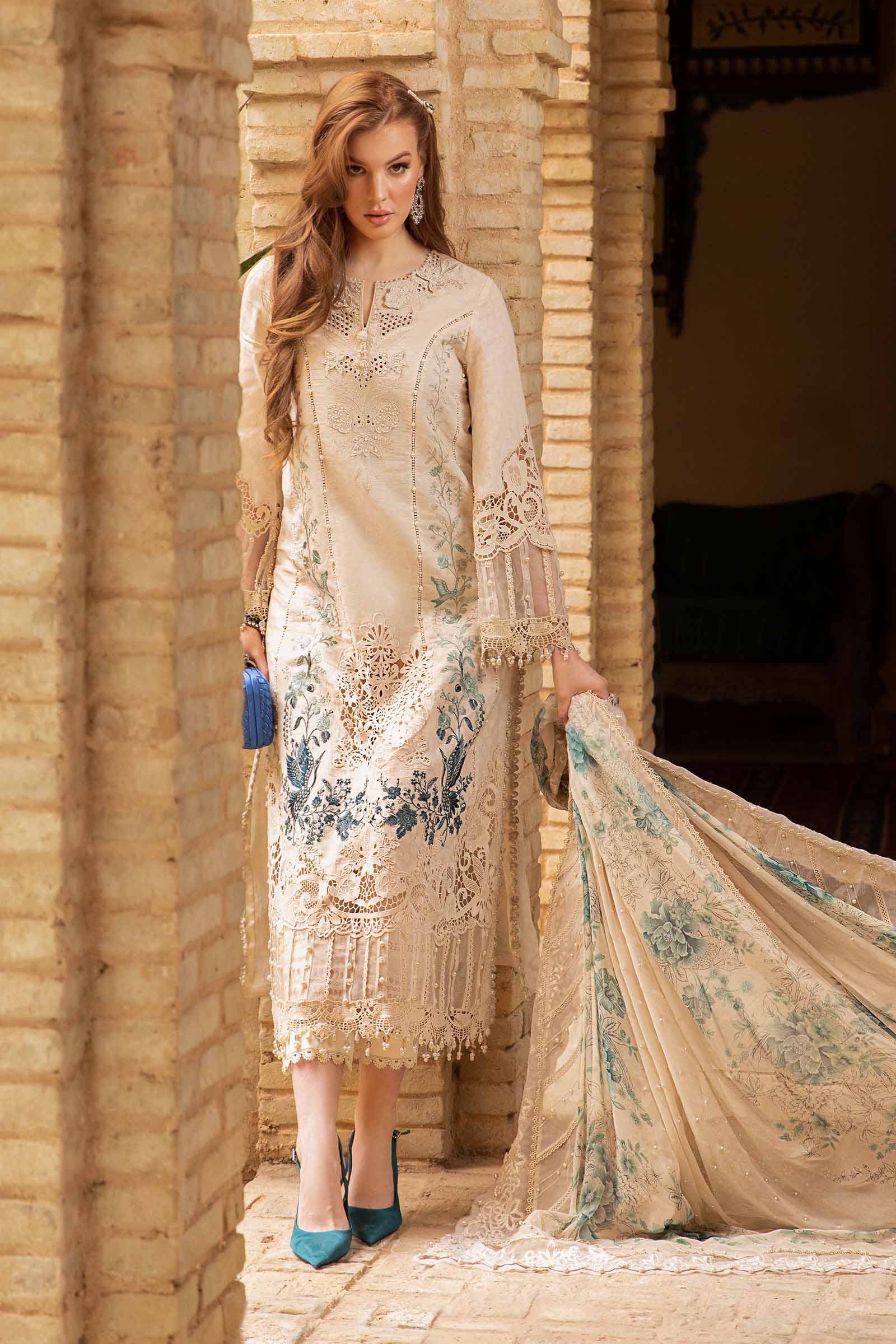 Unstitched Lawn | D-2414-B - Image 4