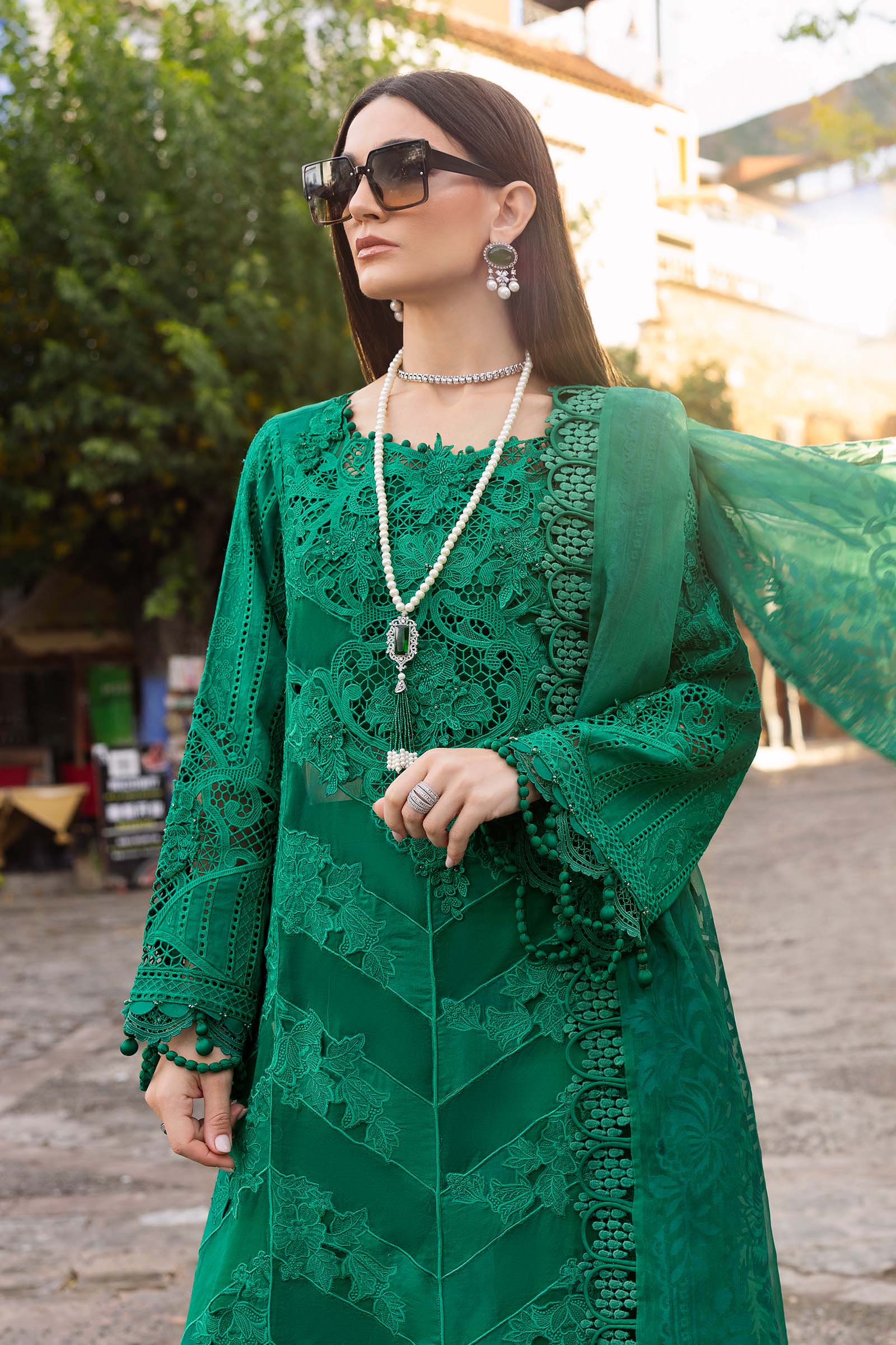 3 Piece Unstitched Embroidered Lawn Suit | D-2508-B - Image 4