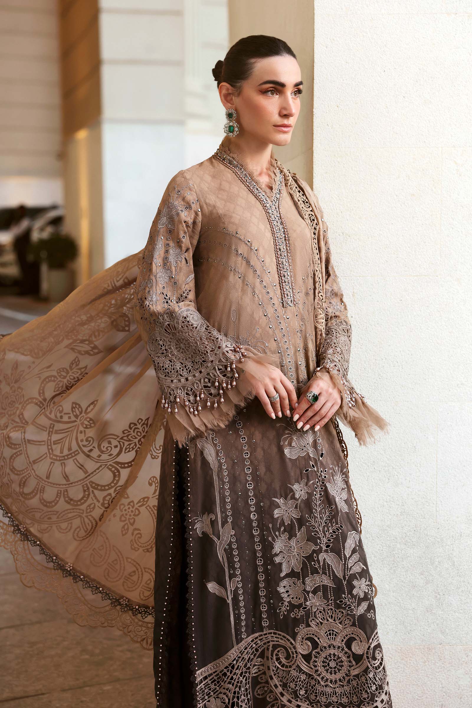 3 Piece Unstitched Embroidered Jacquard Lawn Suit - Image 3