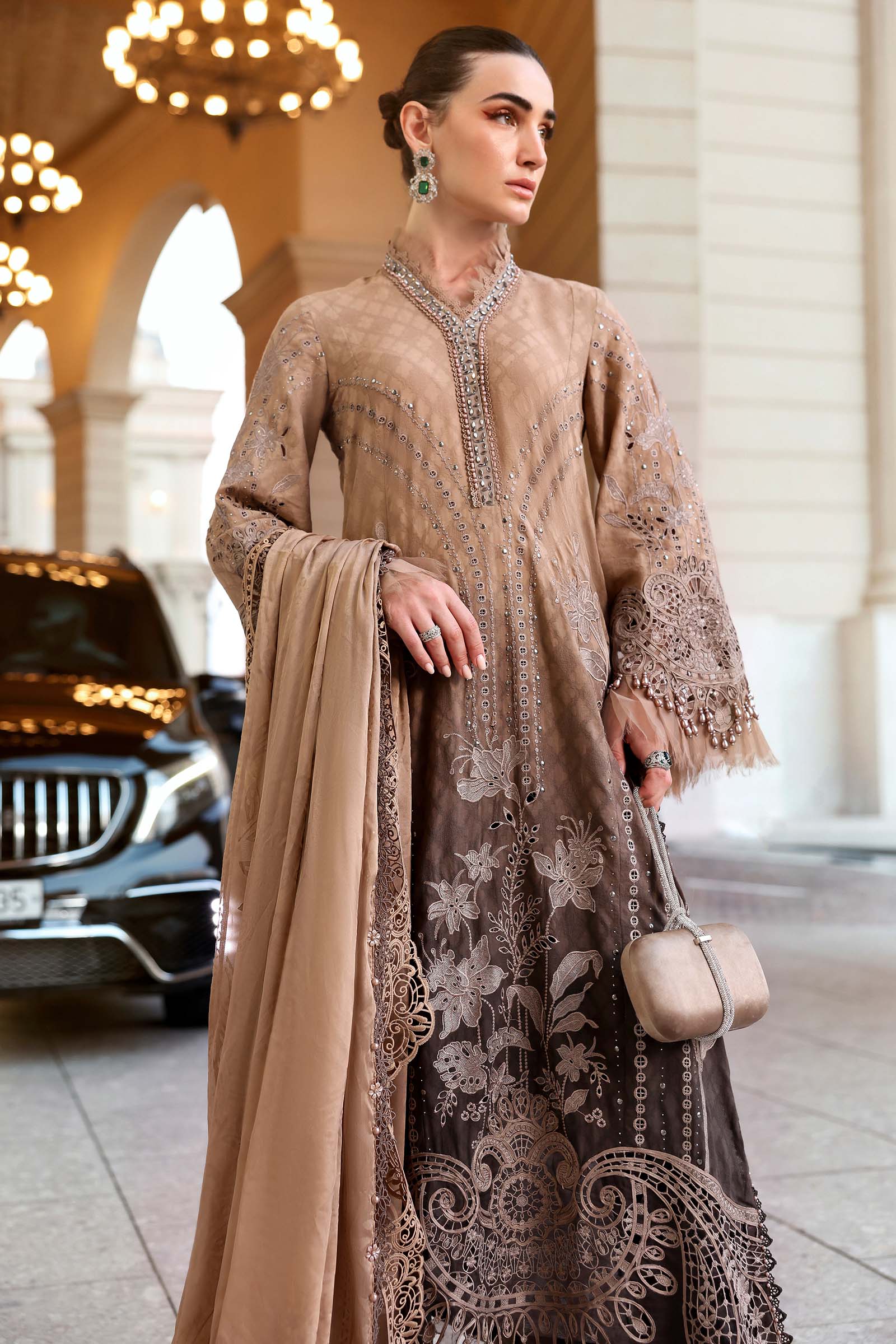 3 Piece Unstitched Embroidered Jacquard Lawn Suit - Image 4