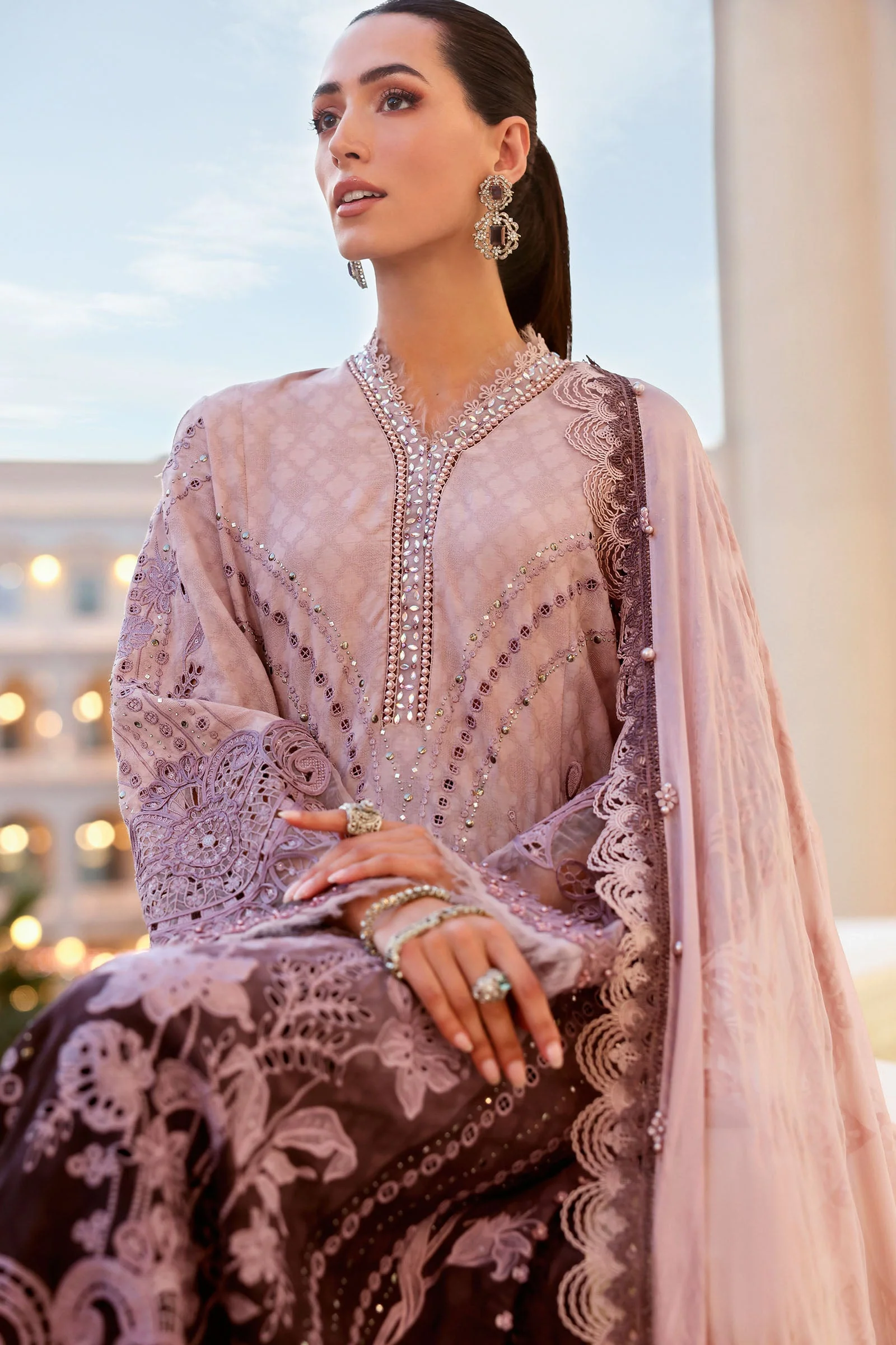 3 Piece Unstitched Embroidered Jacquard Lawn Suit - Image 5
