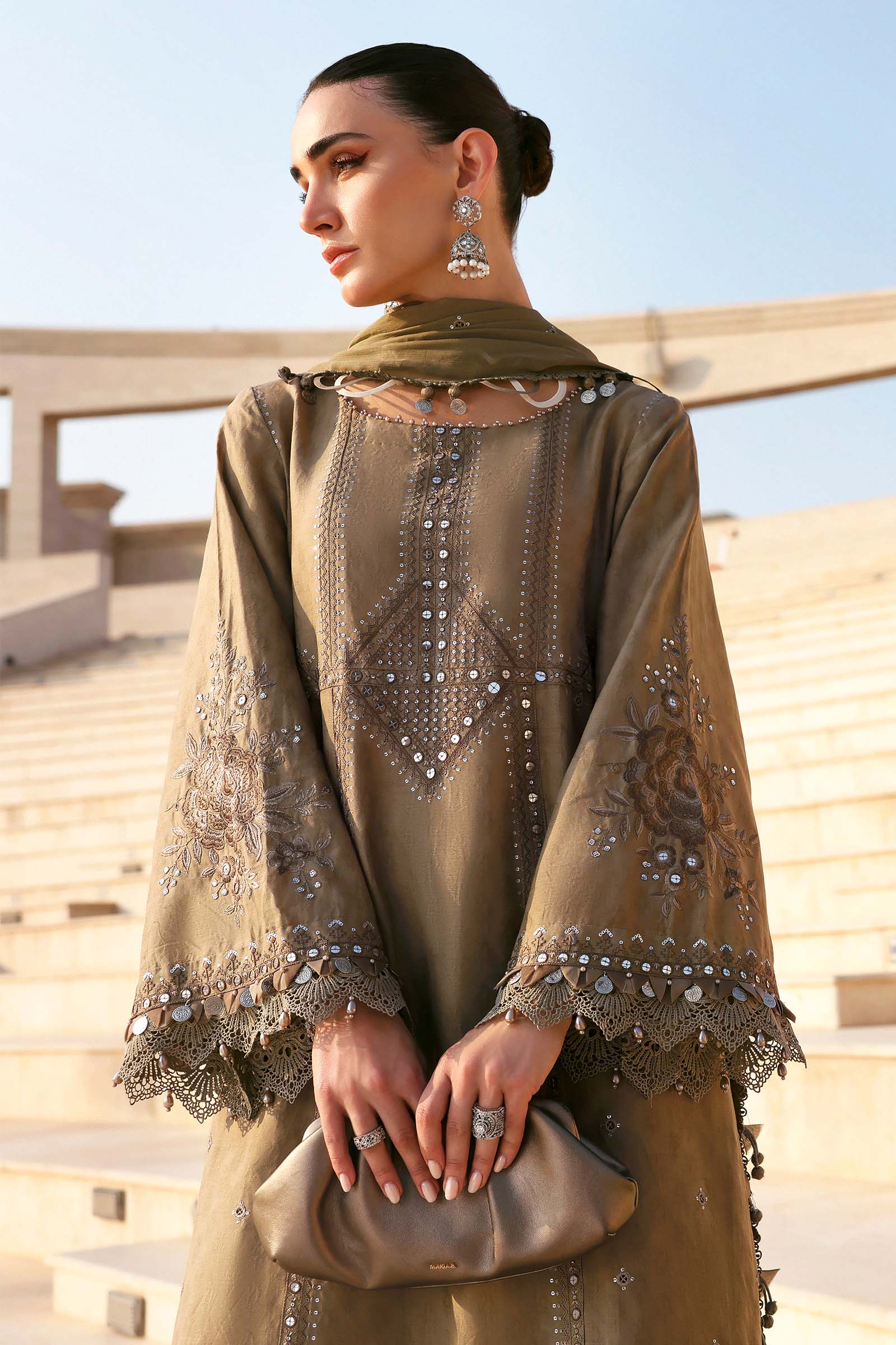 3 Piece Unstitched Embroidered Jacquard Lawn Suit - Image 2