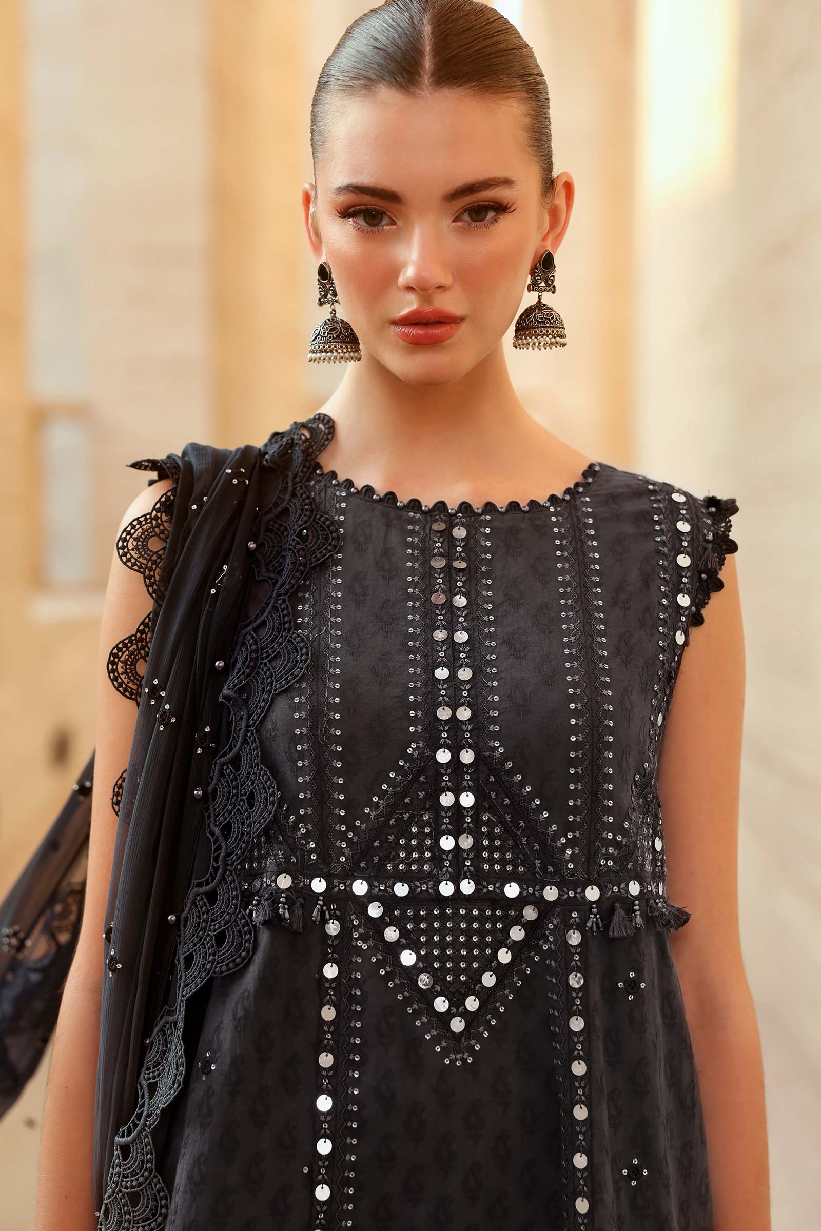 3 Piece Unstitched Embroidered Jacquard Lawn Suit - Image 5