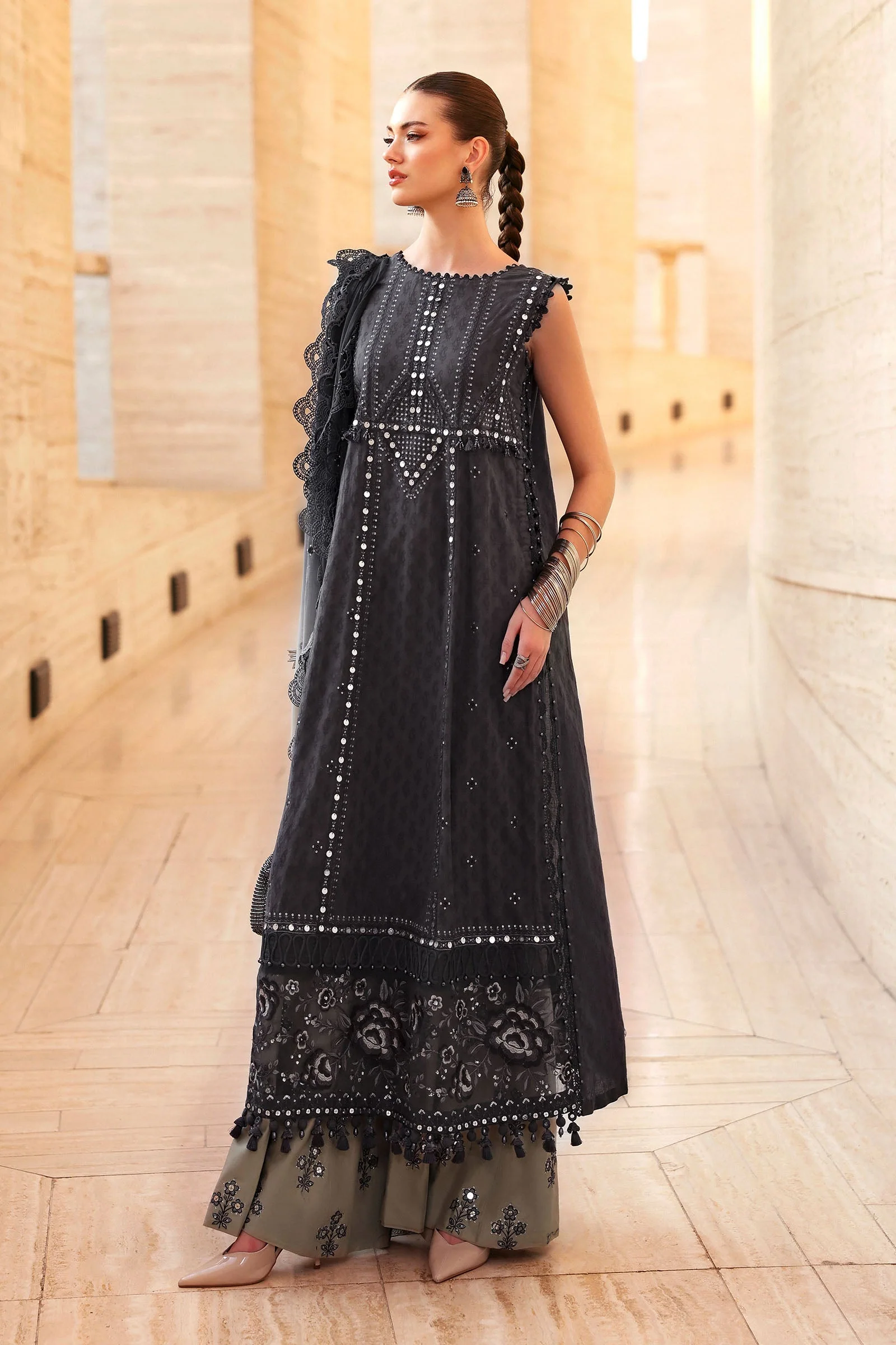 3 Piece Unstitched Embroidered Jacquard Lawn Suit - Image 9