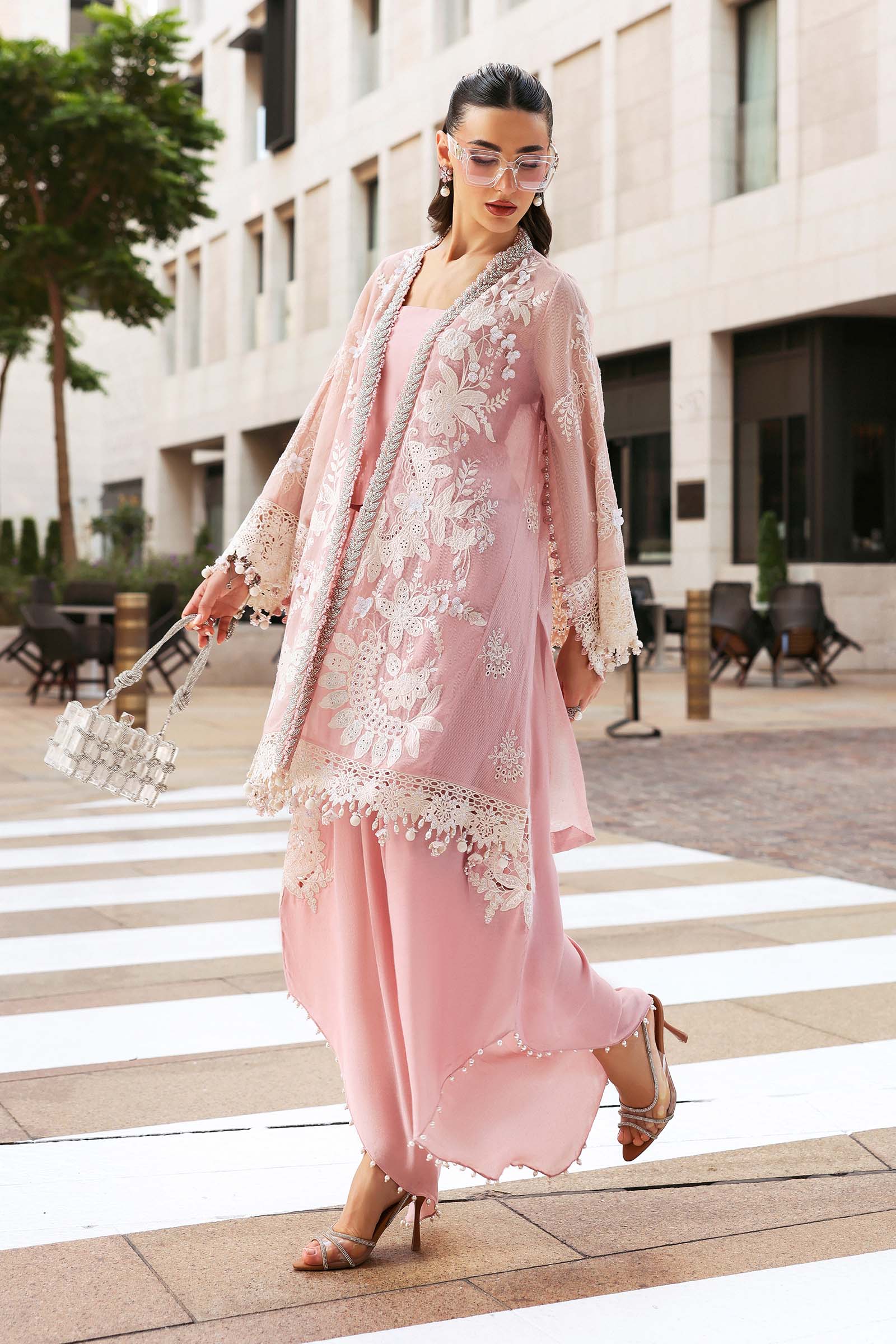 3 Piece Unstitched Embroidered Lawn Karandi Suit - Image 12