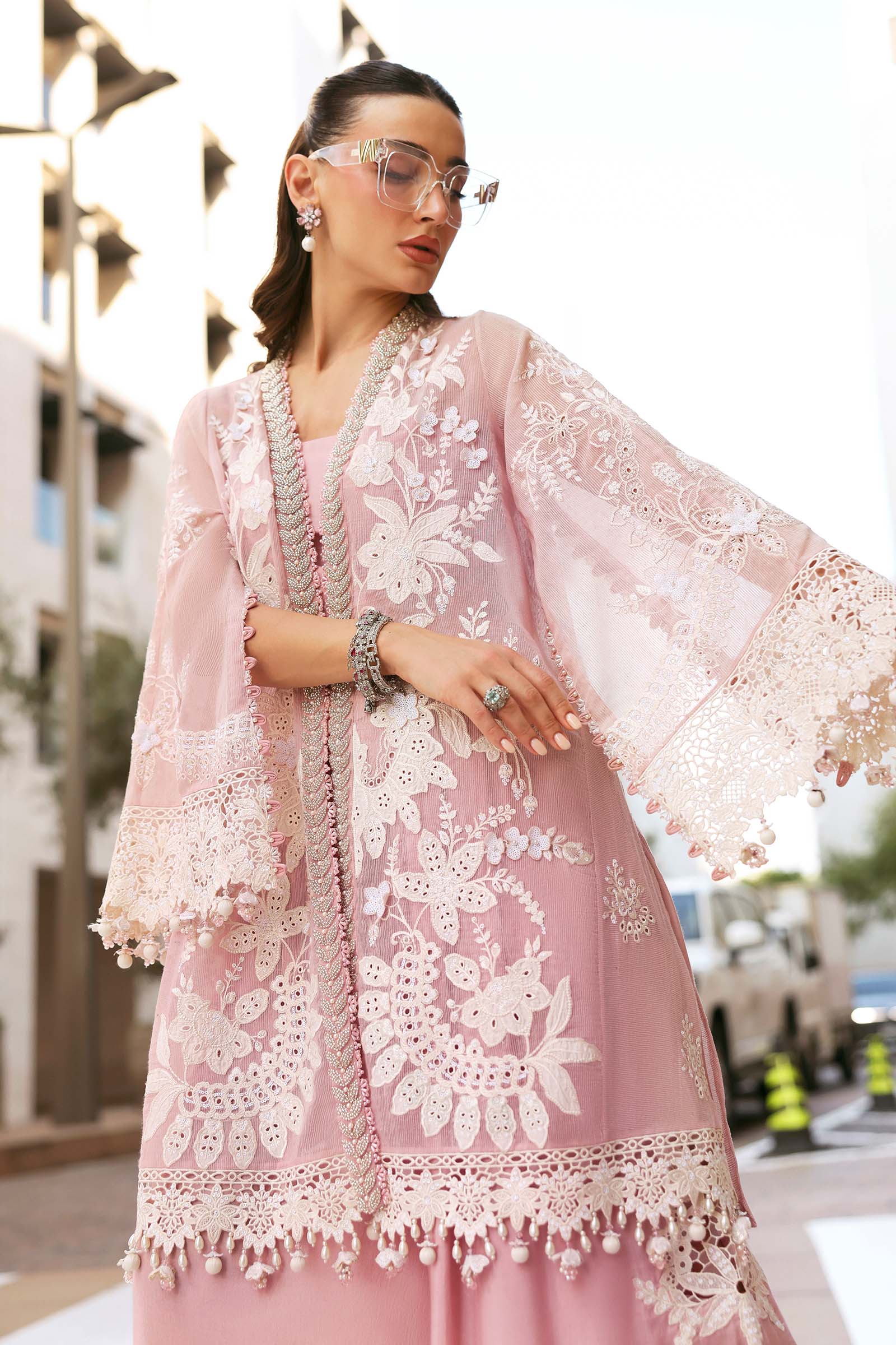 3 Piece Unstitched Embroidered Lawn Karandi Suit - Image 8