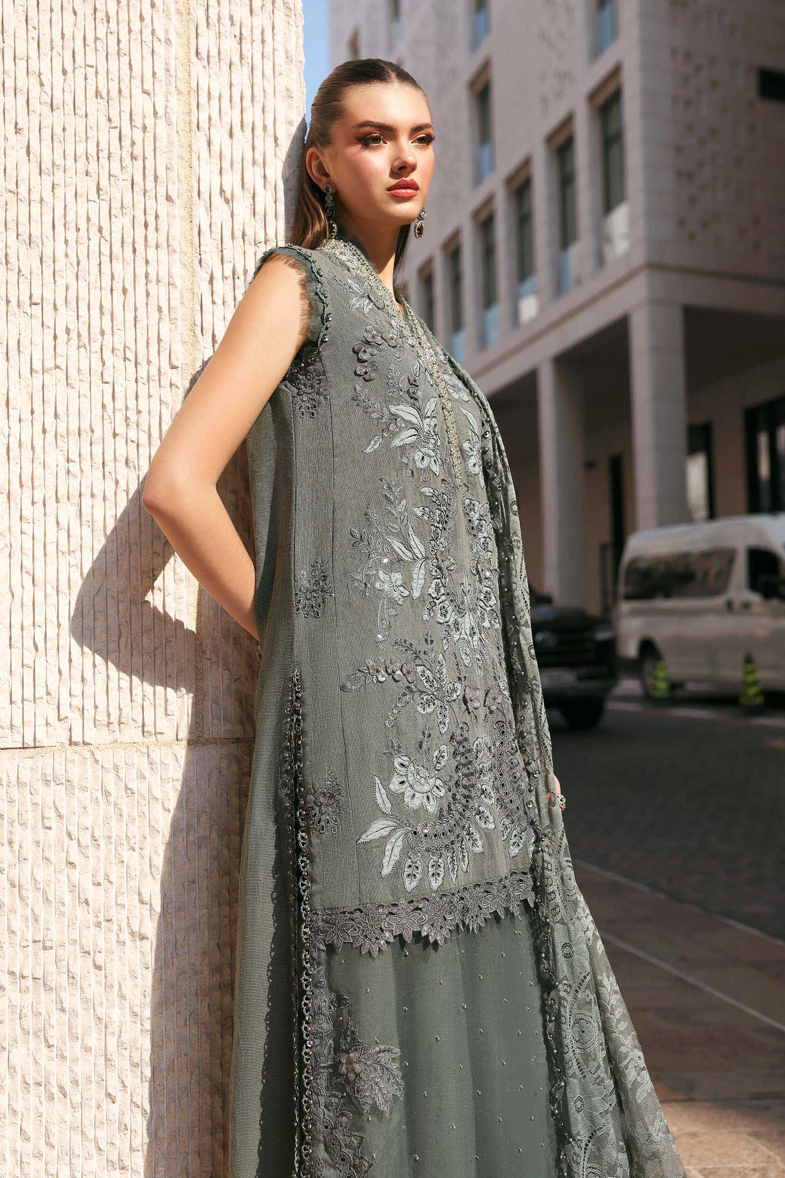3 Piece Unstitched Embroidered Lawn Karandi Suit - Image 3