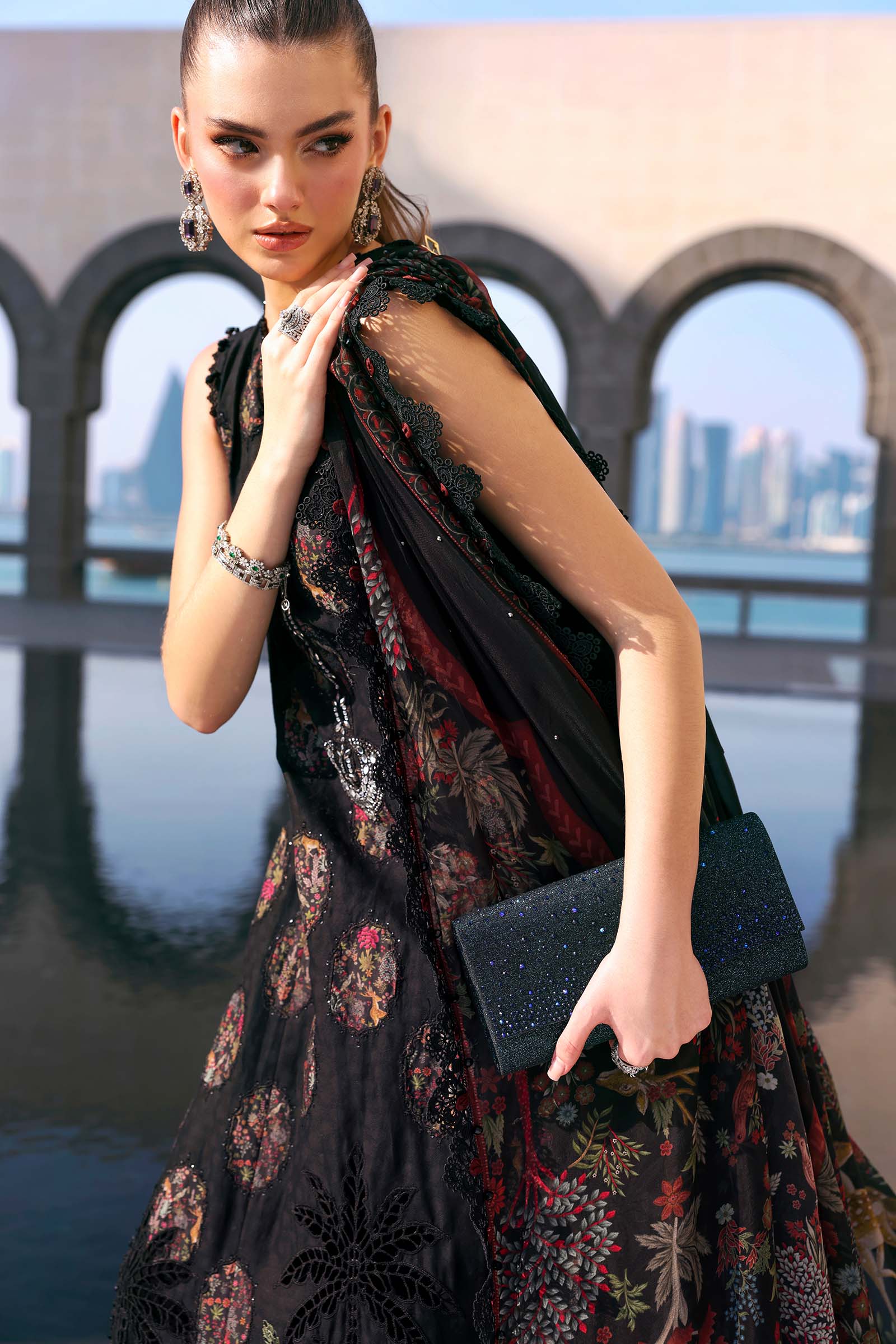3 Piece Unstitched Embroidered Jacquard Lawn Suit - Image 5