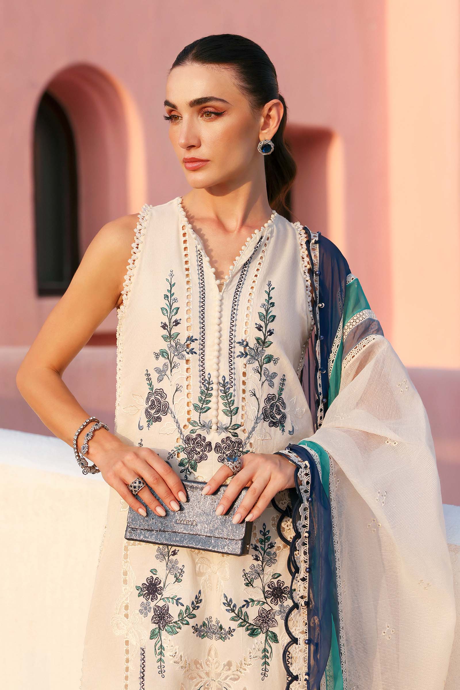 3 Piece Unstitched Embroidered Jacquard Lawn Suit - Image 3