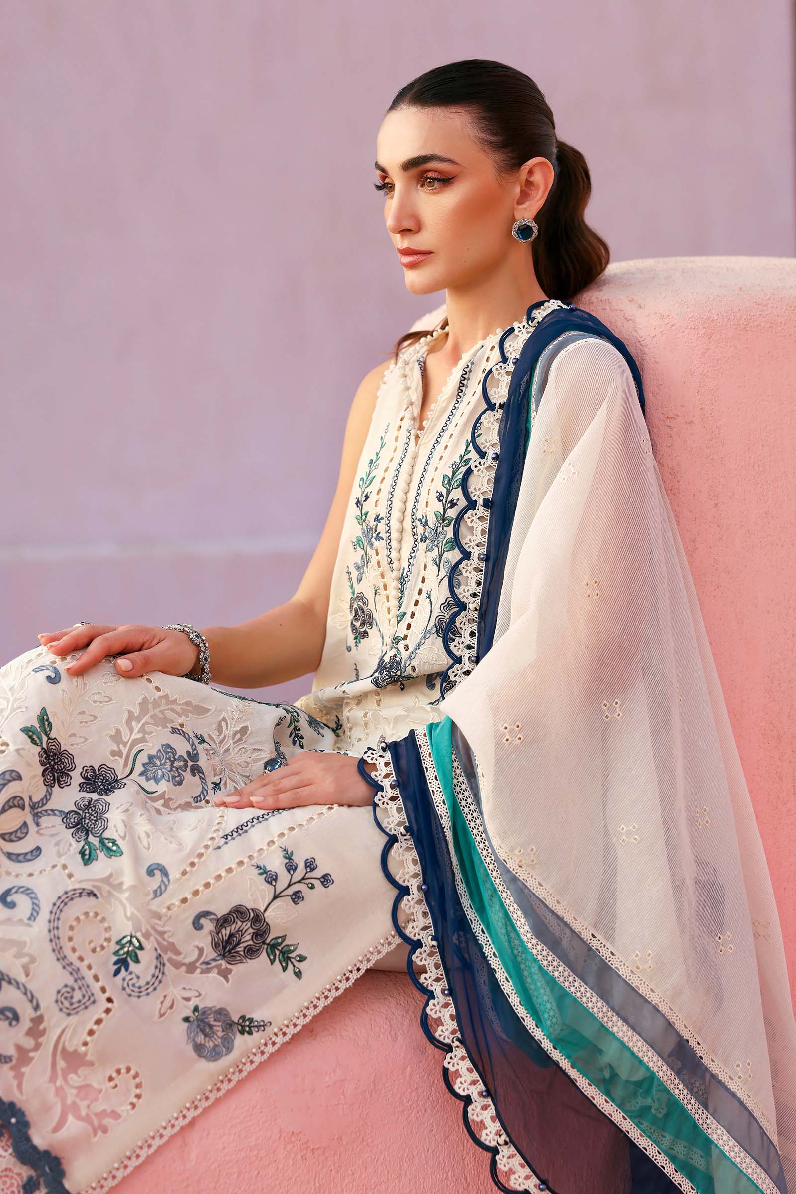 3 Piece Unstitched Embroidered Jacquard Lawn Suit - Image 6