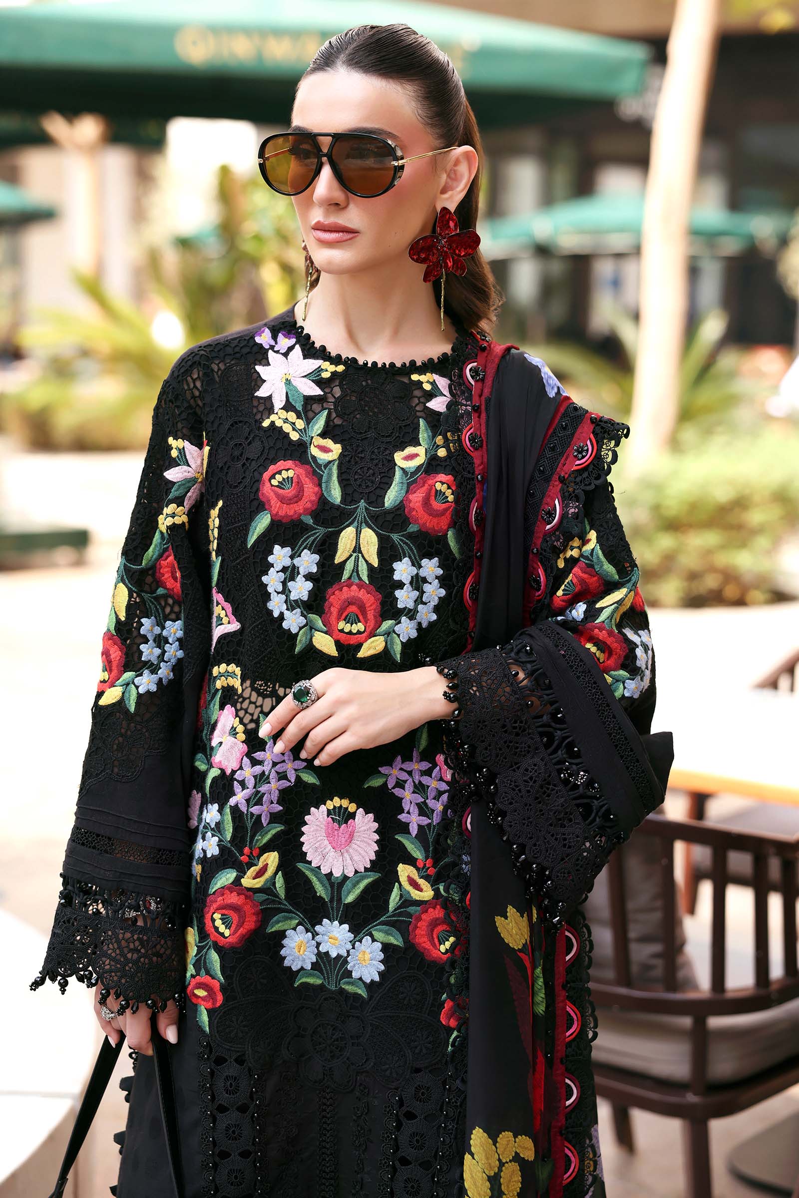 3 Piece Unstitched Embroidered Jacquard Lawn Suit - Image 3