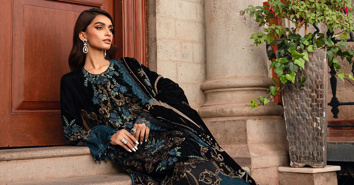 3 Piece Unstitched Embroidered Velvet Suit | DL-1208 - Image 8