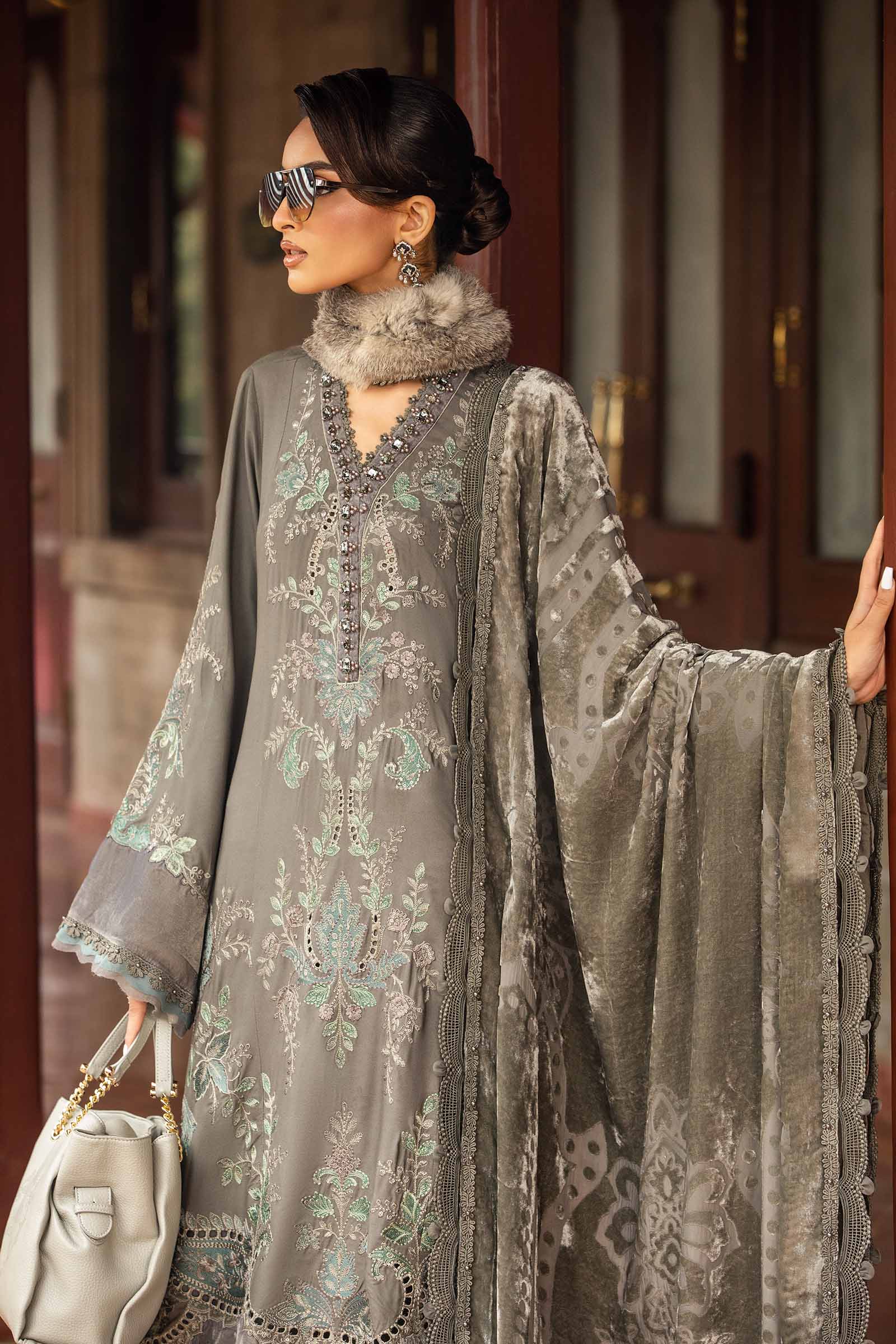 3 Piece Unstitched Embroidered Velvet Suit | DL-1209 - Image 4