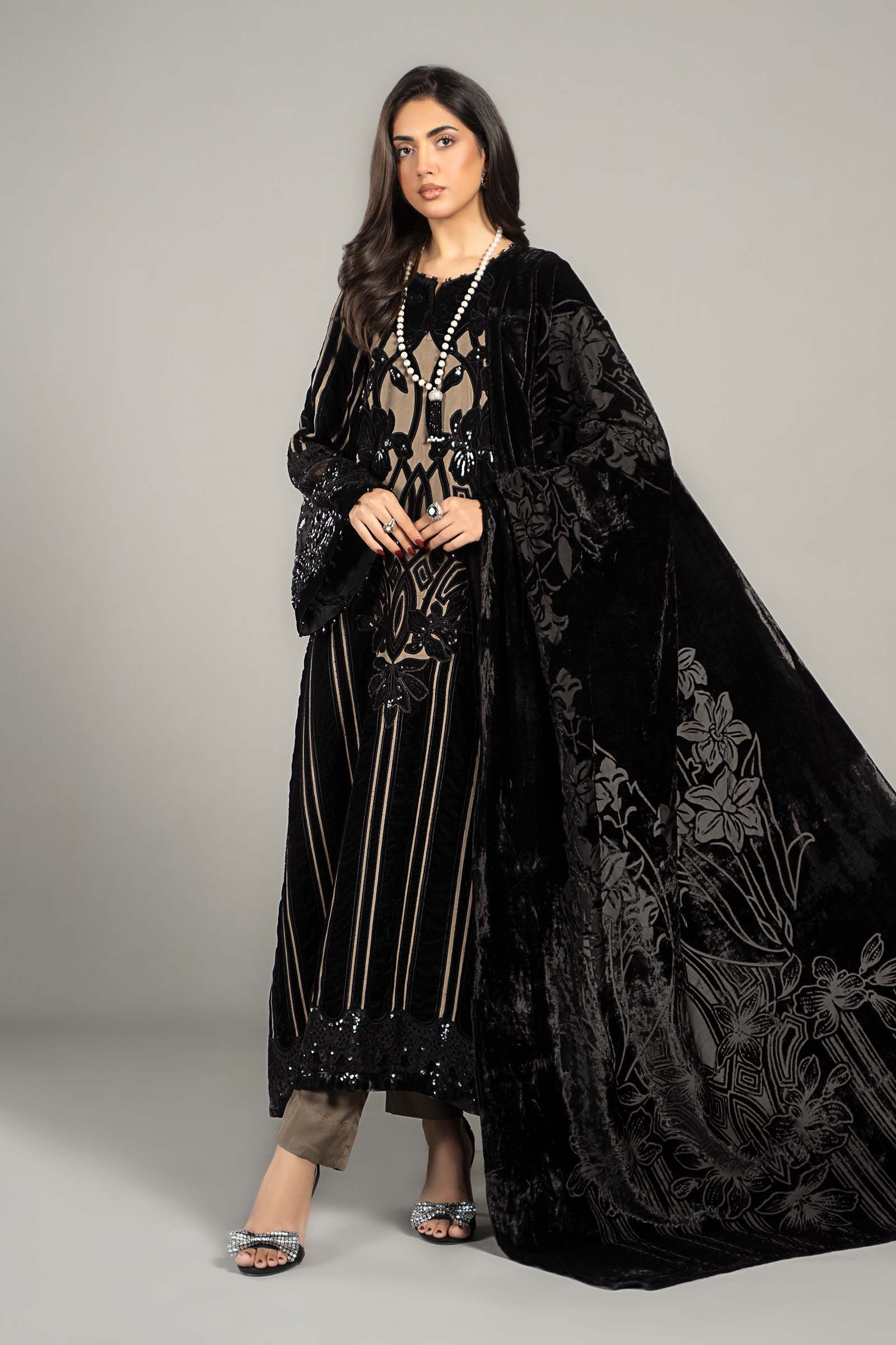 3 Piece Embroidered Velvet Suit | DLS-1205 - Image 4