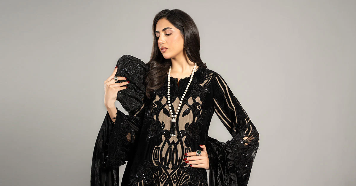 3 Piece Embroidered Velvet Suit | DLS-1205 - Image 7