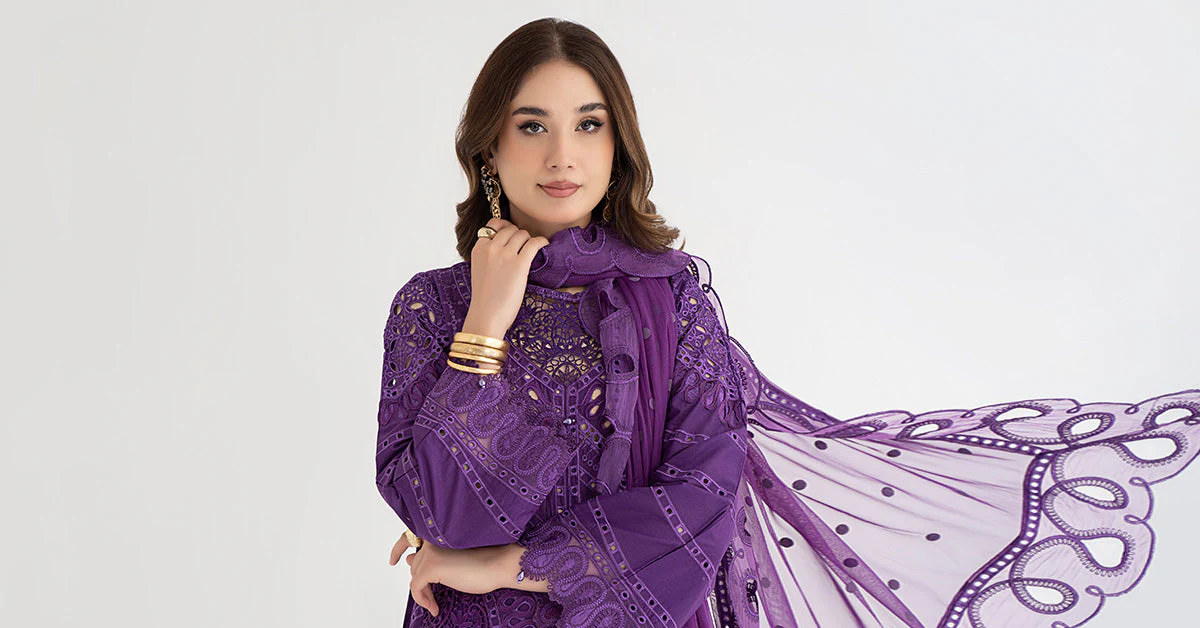 3 Piece Embroidered Lawn Suit | DS-2402-B - Image 10