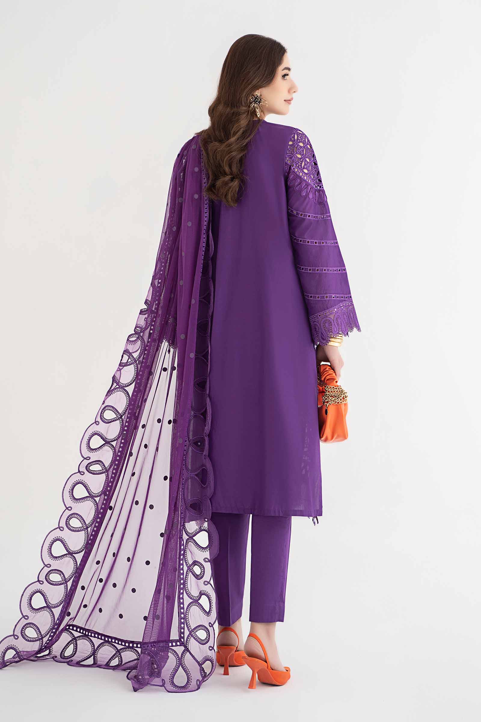 3 Piece Embroidered Lawn Suit | DS-2402-B - Image 9
