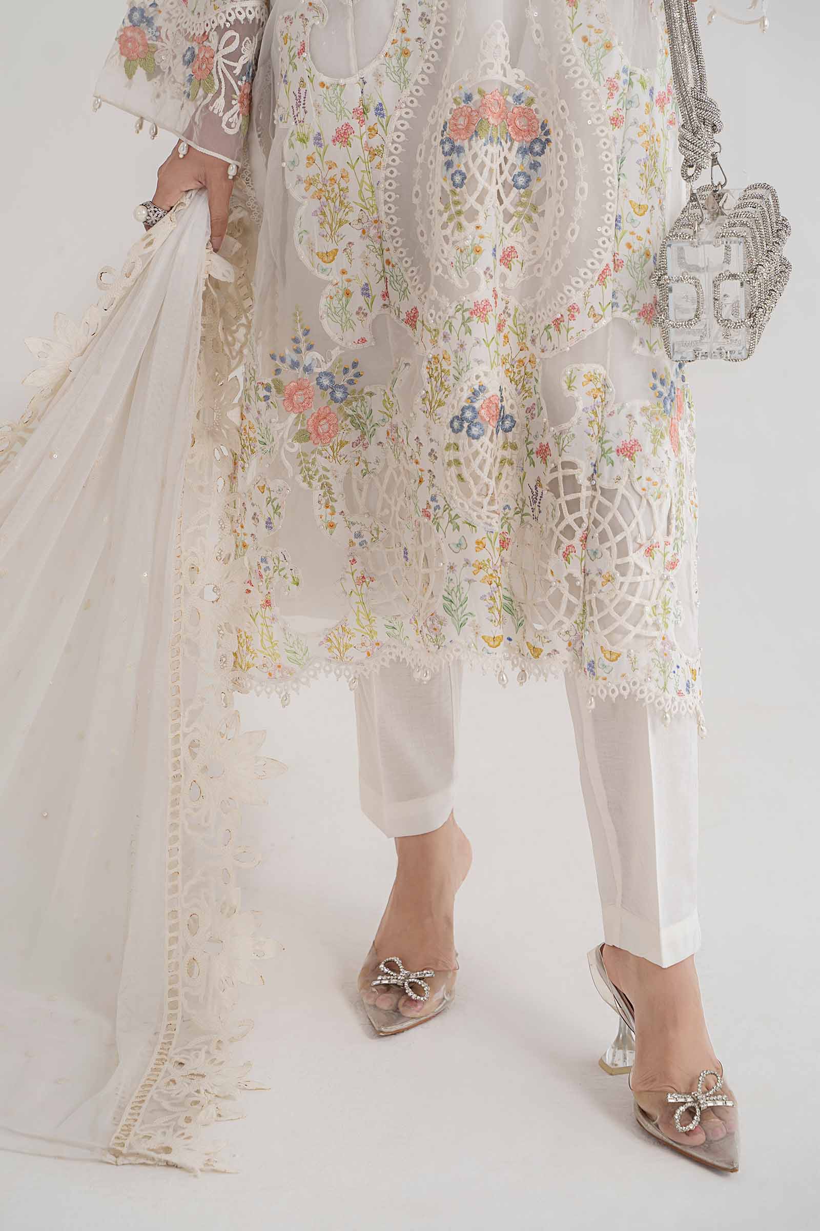 3 Piece Embroidered Lawn Suit | DS-2405-A - Image 4