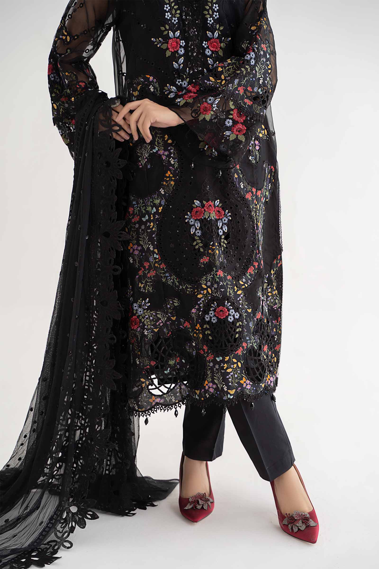 3 Piece Embroidered Lawn Suit | DS-2405-B - Image 4