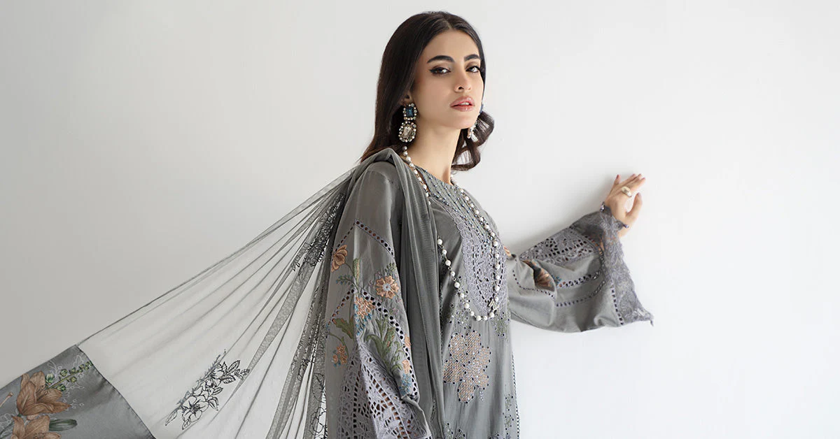 3 Piece Embroidered Lawn Suit | DS-2407-B - Image 7