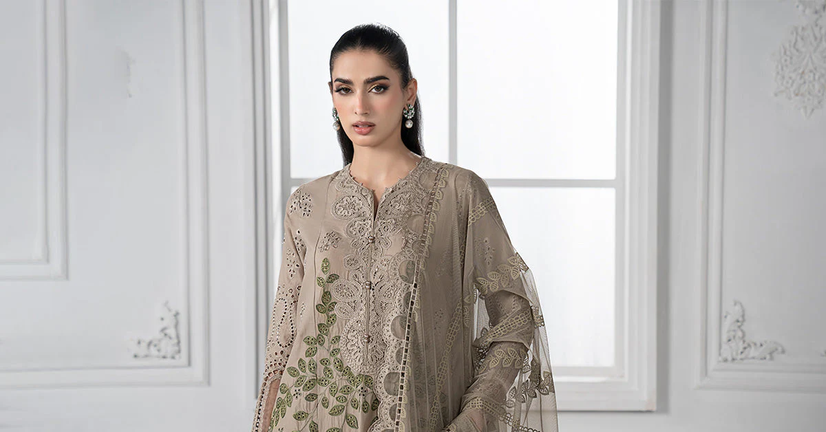 3 Piece Embroidered Lawn Suit | DS-2503-A - Image 8