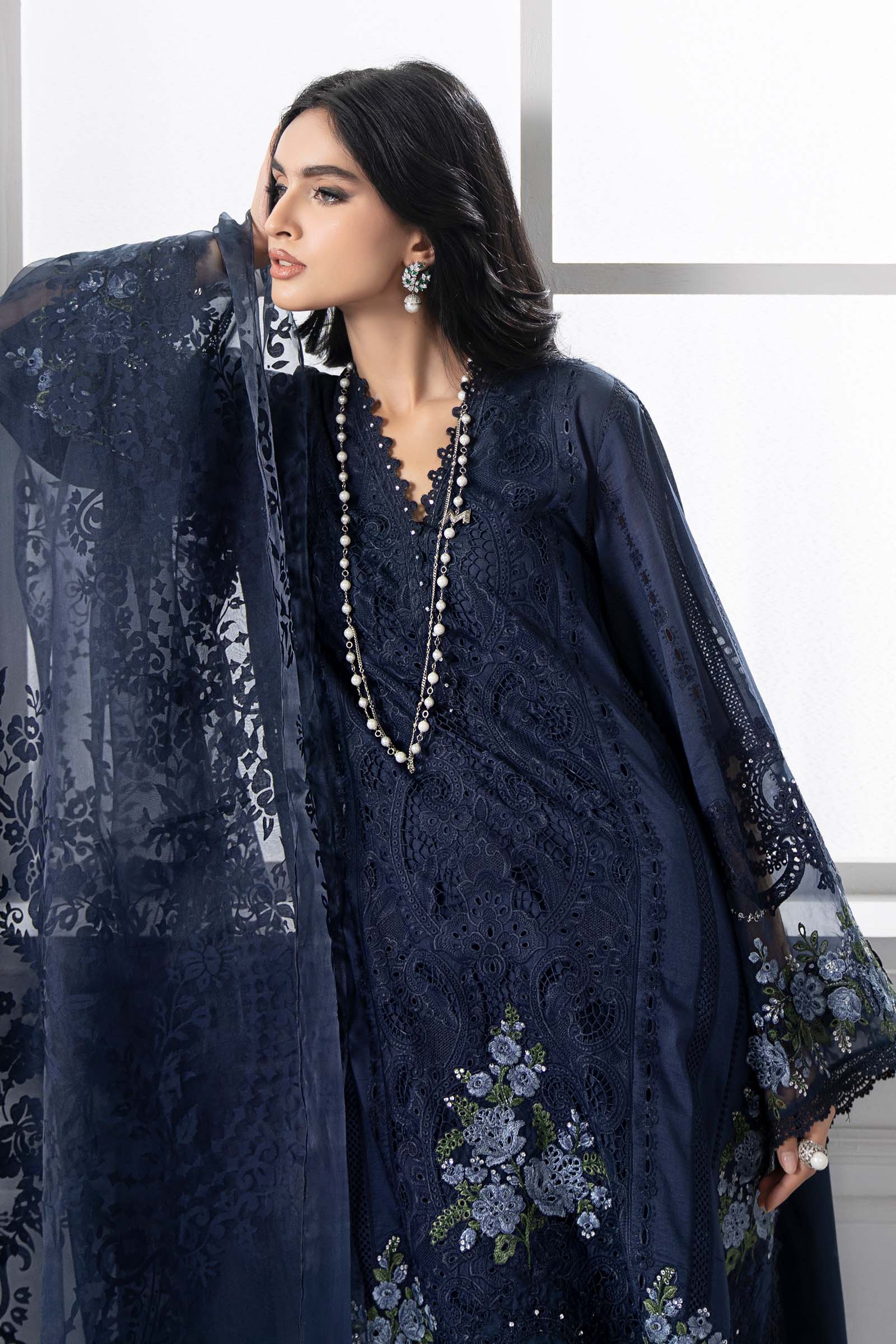 3 Piece Embroidered Lawn Suit | DS-2504-B - Image 2