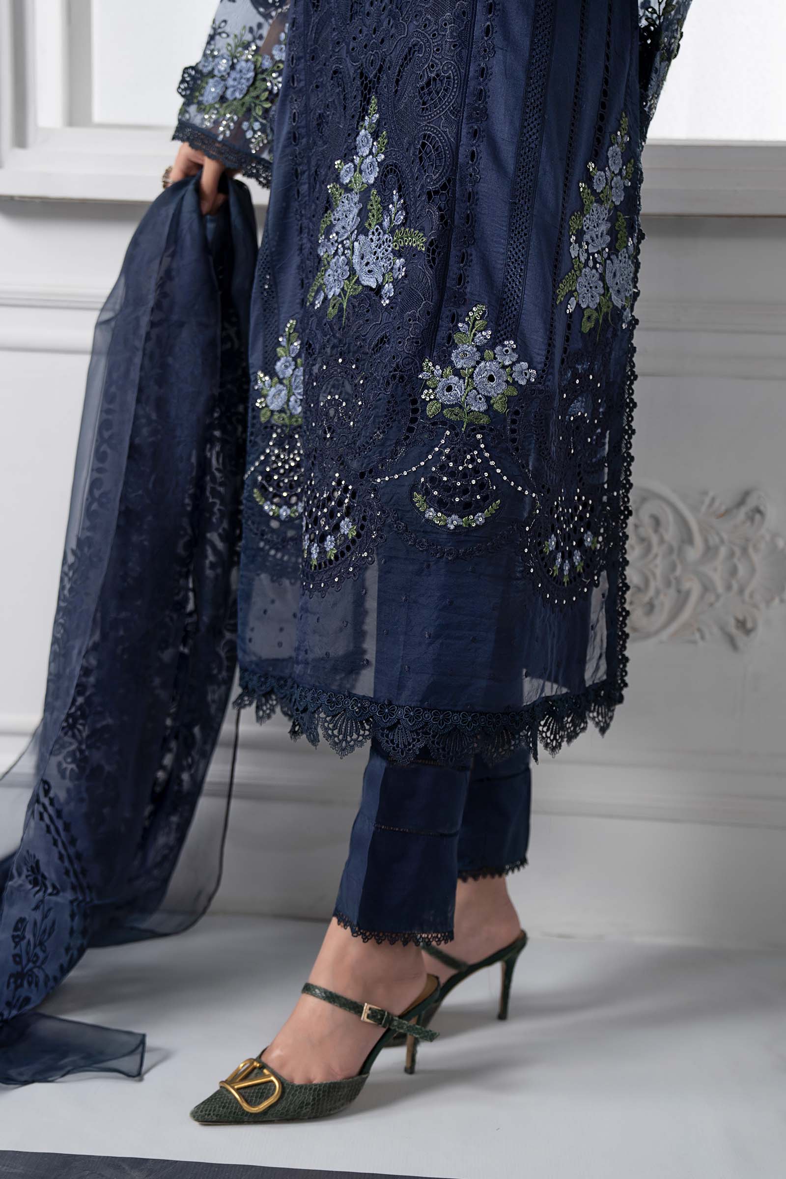 3 Piece Embroidered Lawn Suit | DS-2504-B - Image 6
