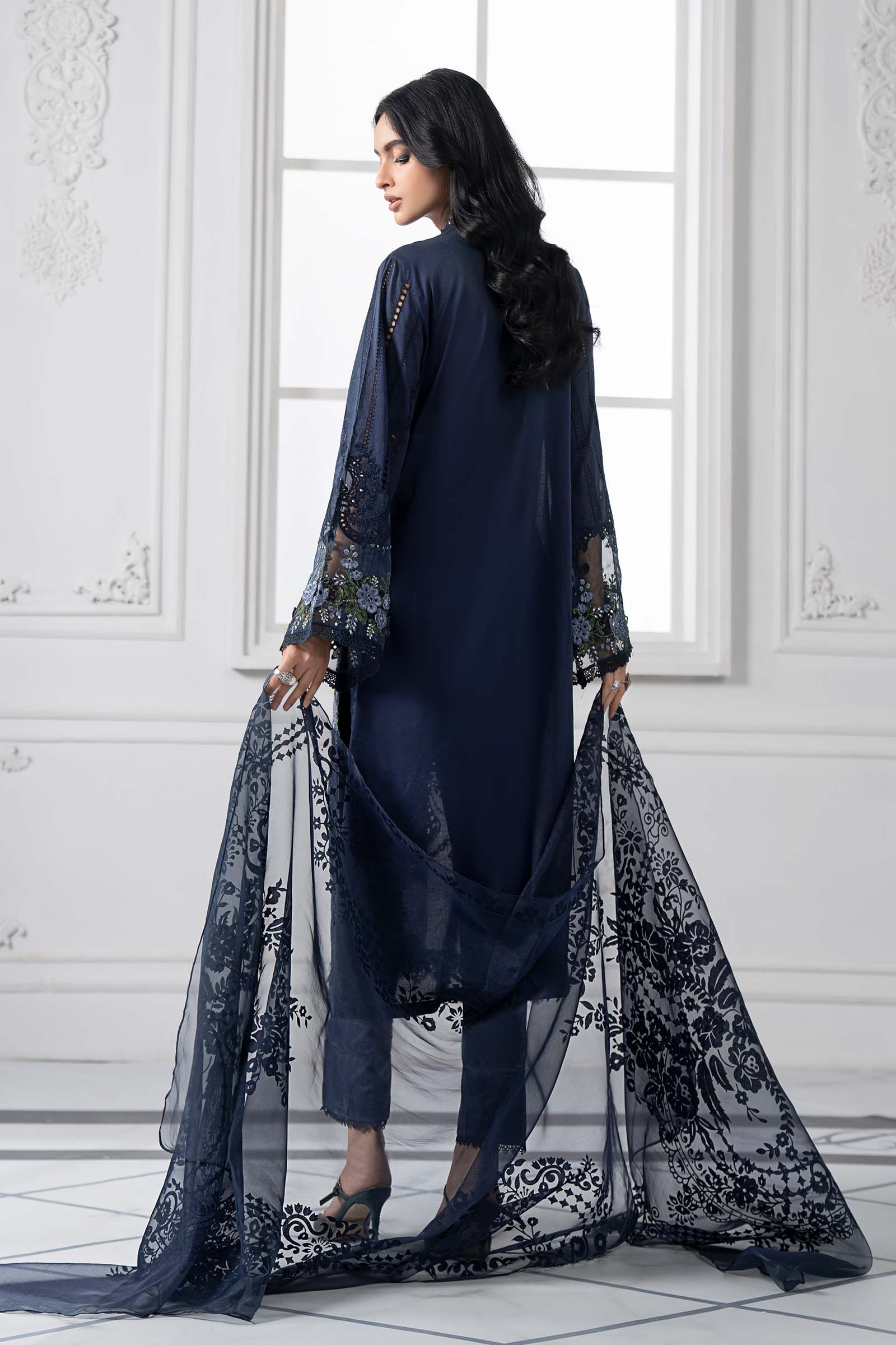 3 Piece Embroidered Lawn Suit | DS-2504-B - Image 8