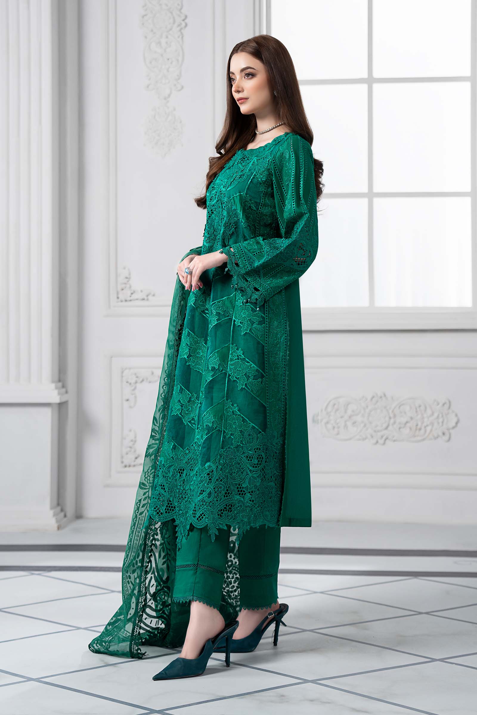 3 Piece Embroidered Lawn Suit | DS-2508-B - Image 7