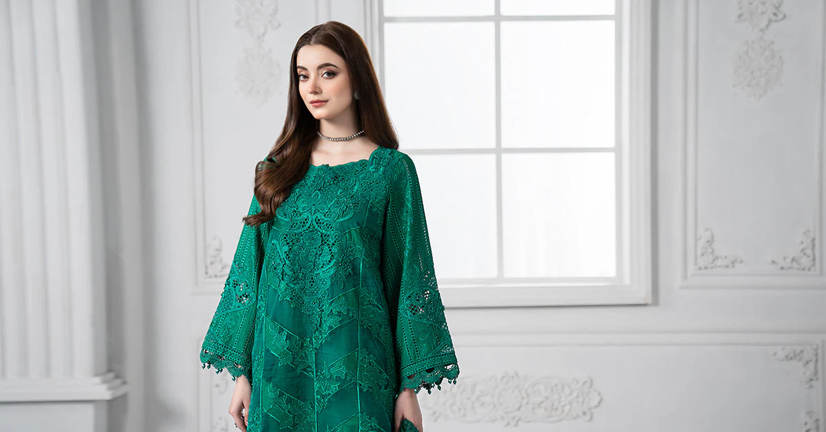 3 Piece Embroidered Lawn Suit | DS-2508-B - Image 9