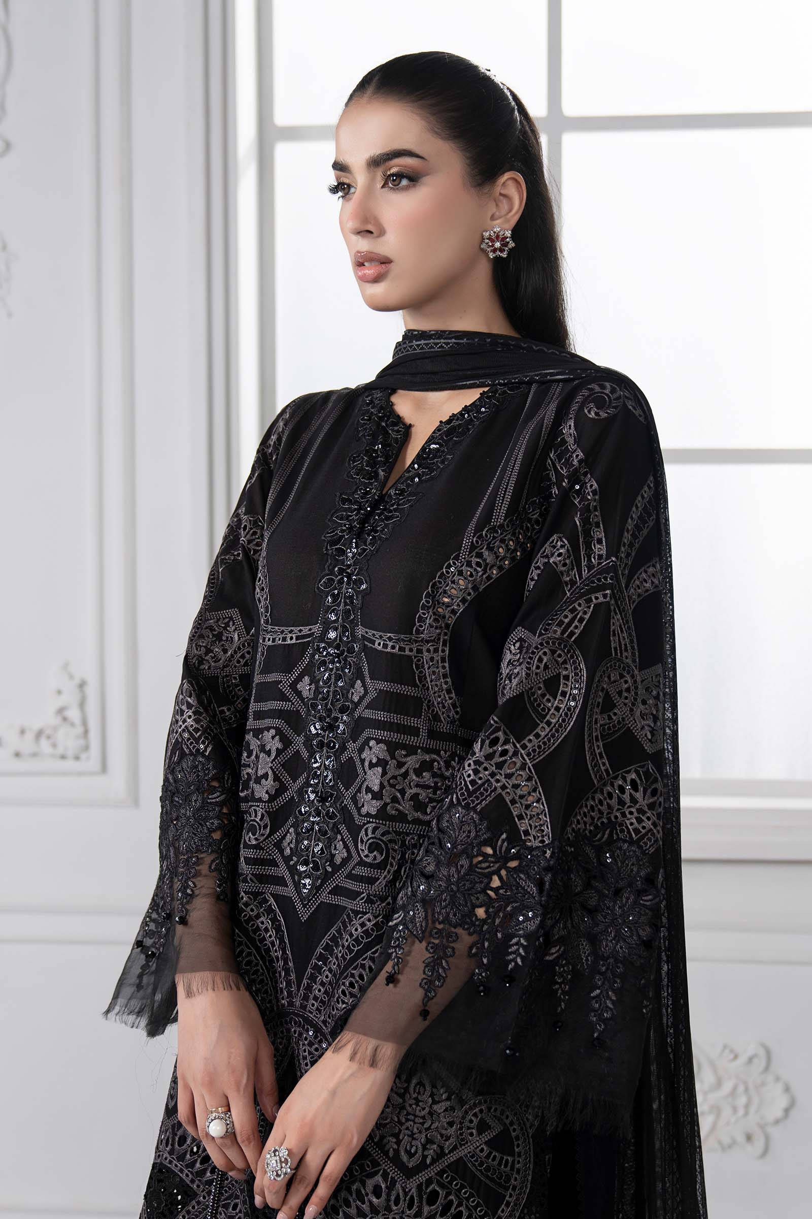 3 Piece Embroidered Lawn Suit | DS-2512-B - Image 2
