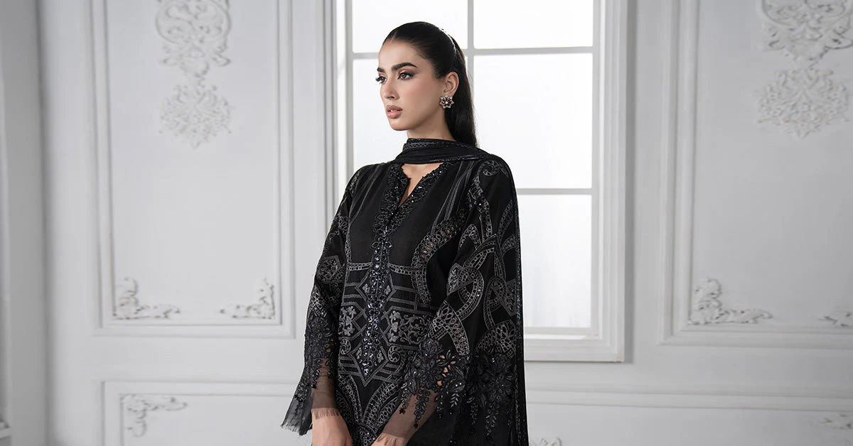 3 Piece Embroidered Lawn Suit | DS-2512-B - Image 8