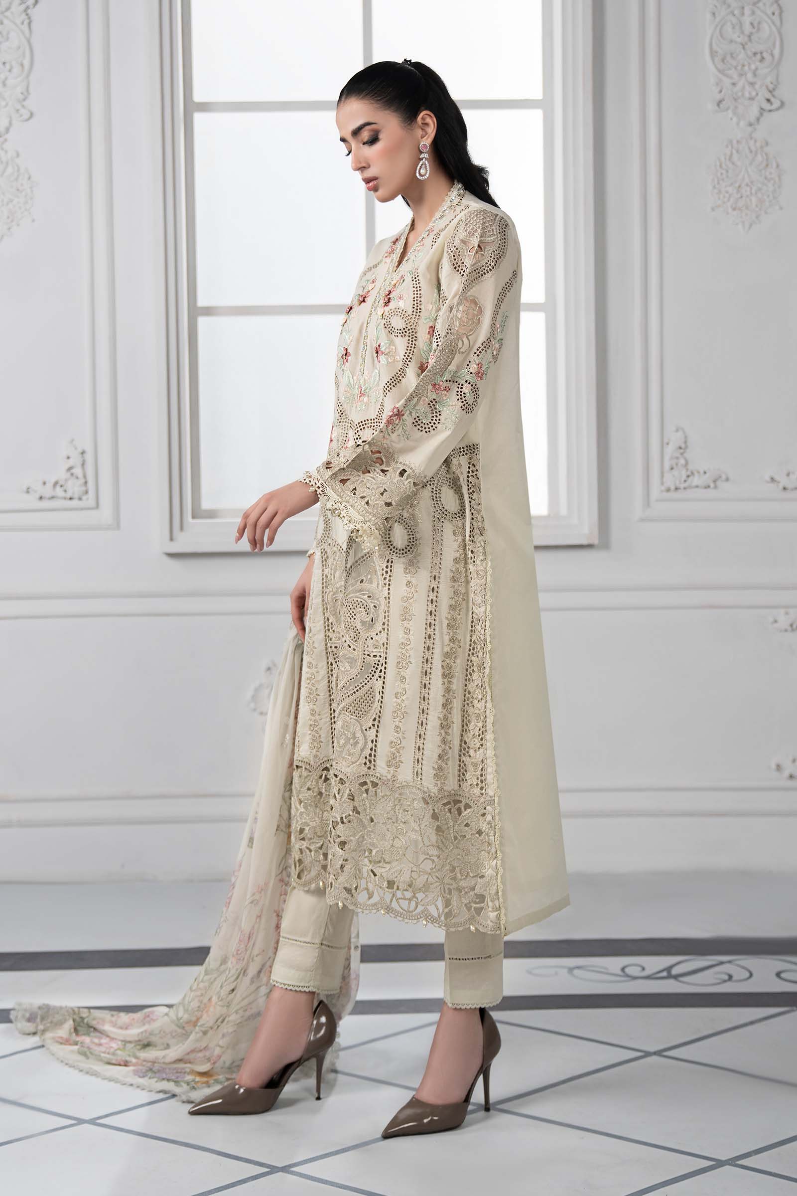 3 Piece Embroidered Lawn Suit | DS-2514-B - Image 5