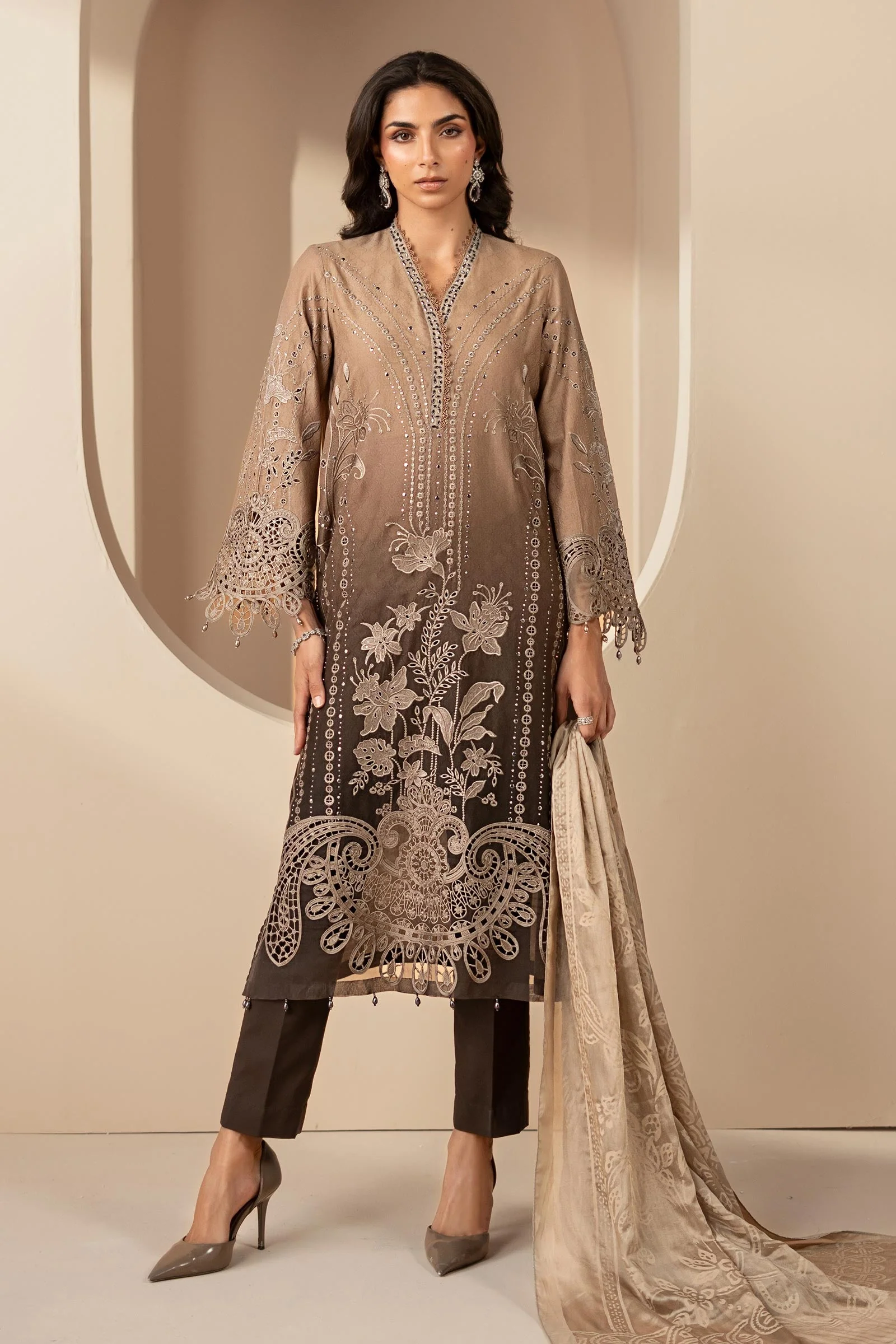 3 Piece Embroidered Jacquard Lawn Suit - Image 2