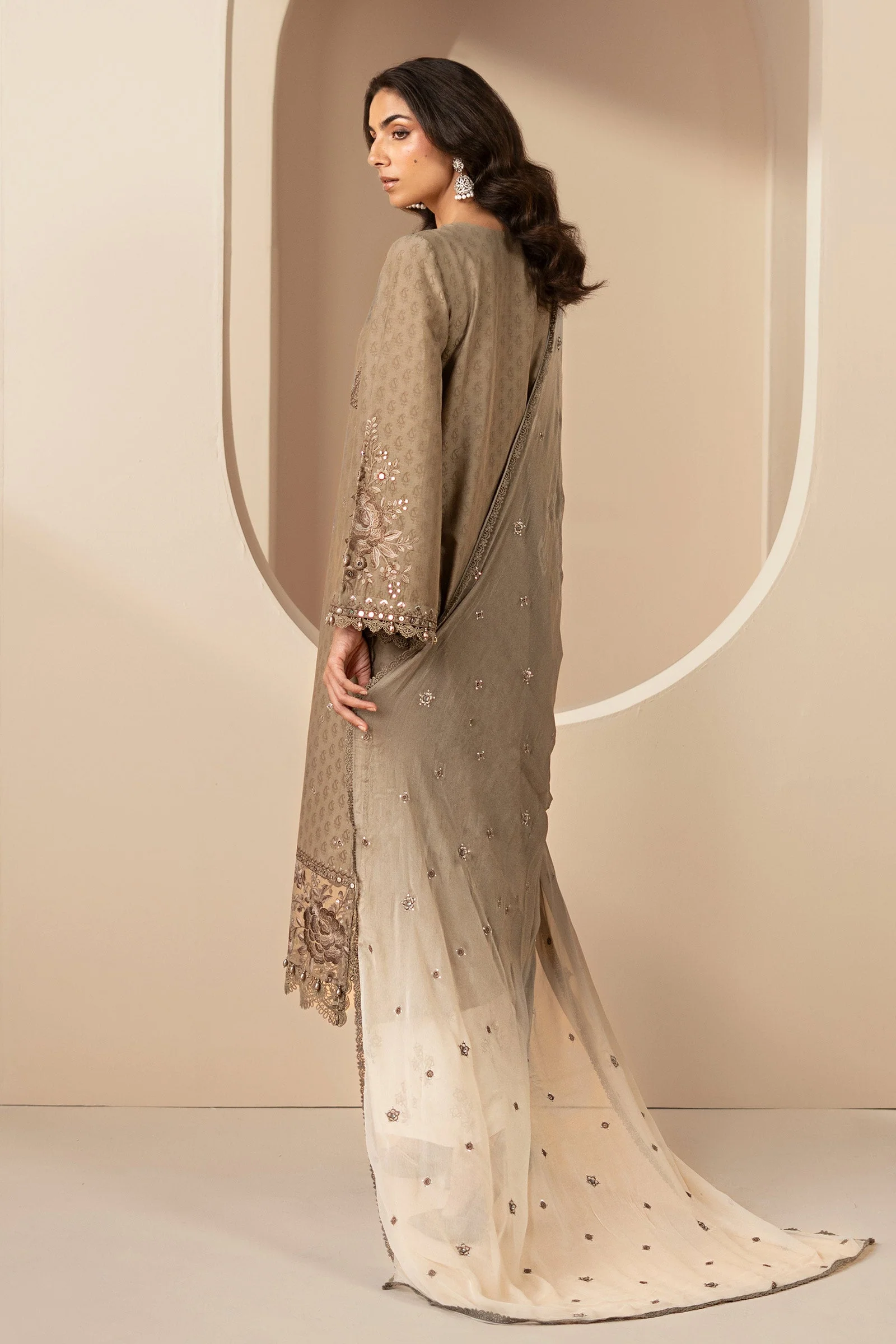 3 Piece Embroidered Jacquard Lawn Suit - Image 4