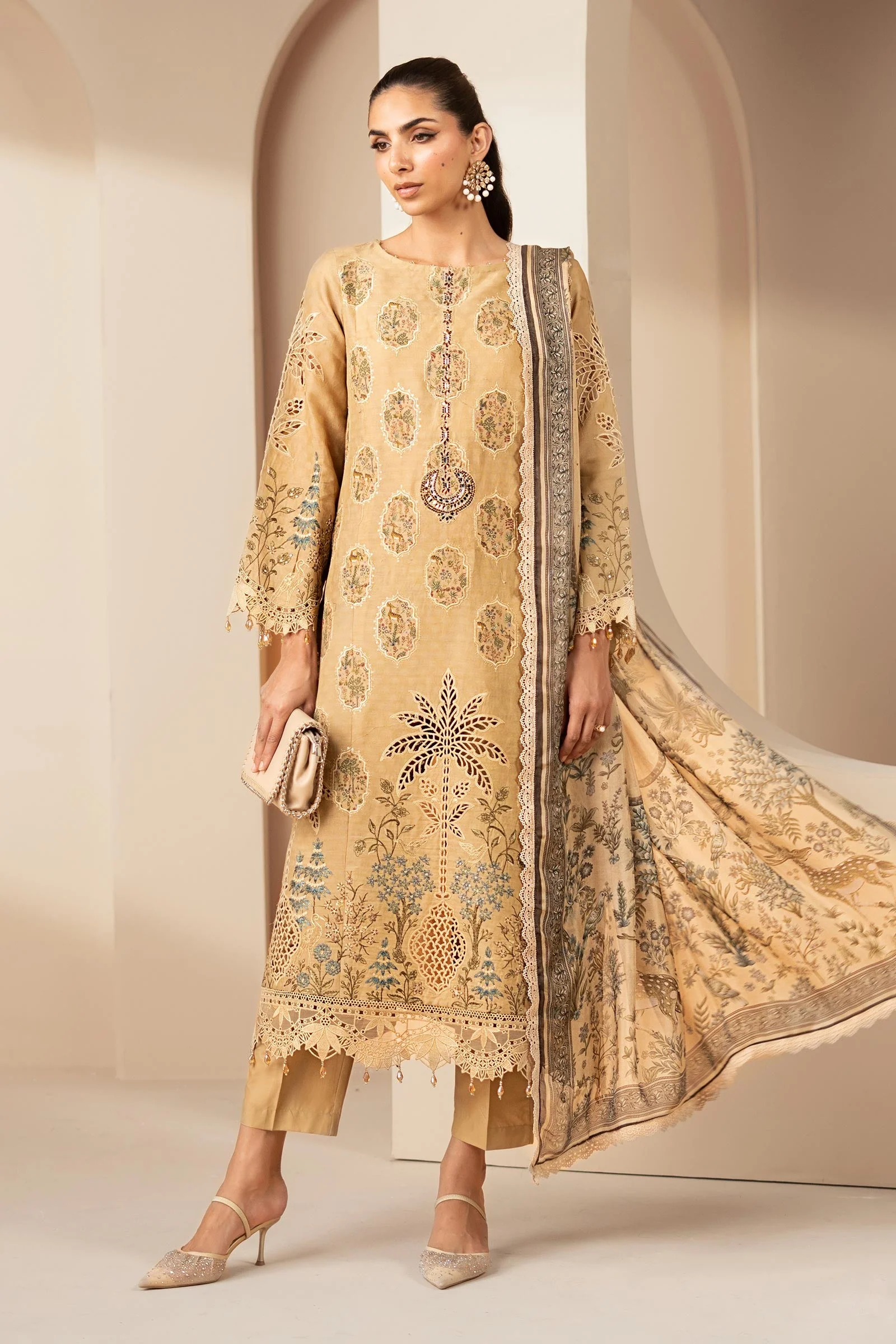 3 Piece Embroidered Jacquard Lawn Suit - Image 2